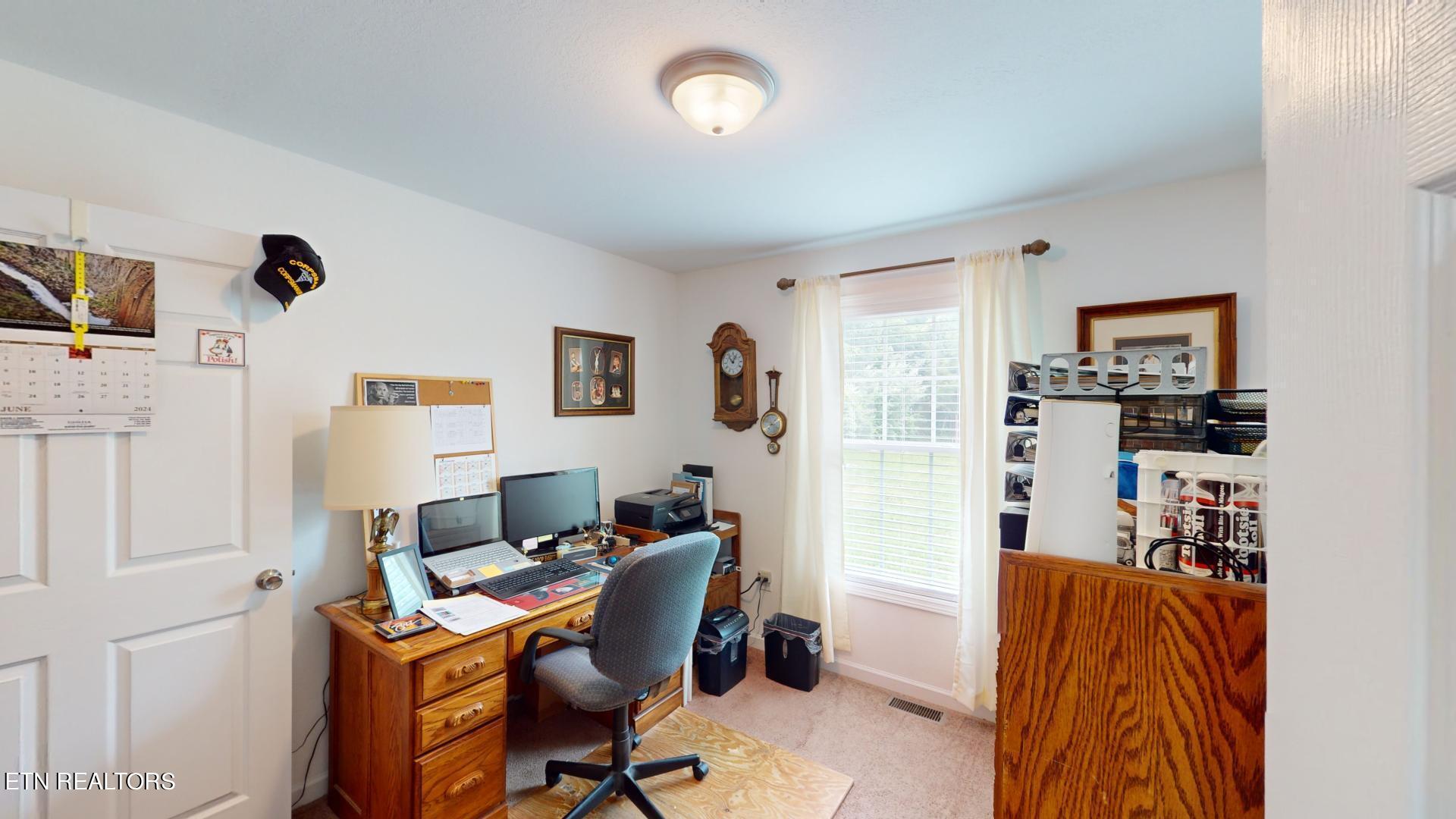 136 Sandy Circle, LaFollette