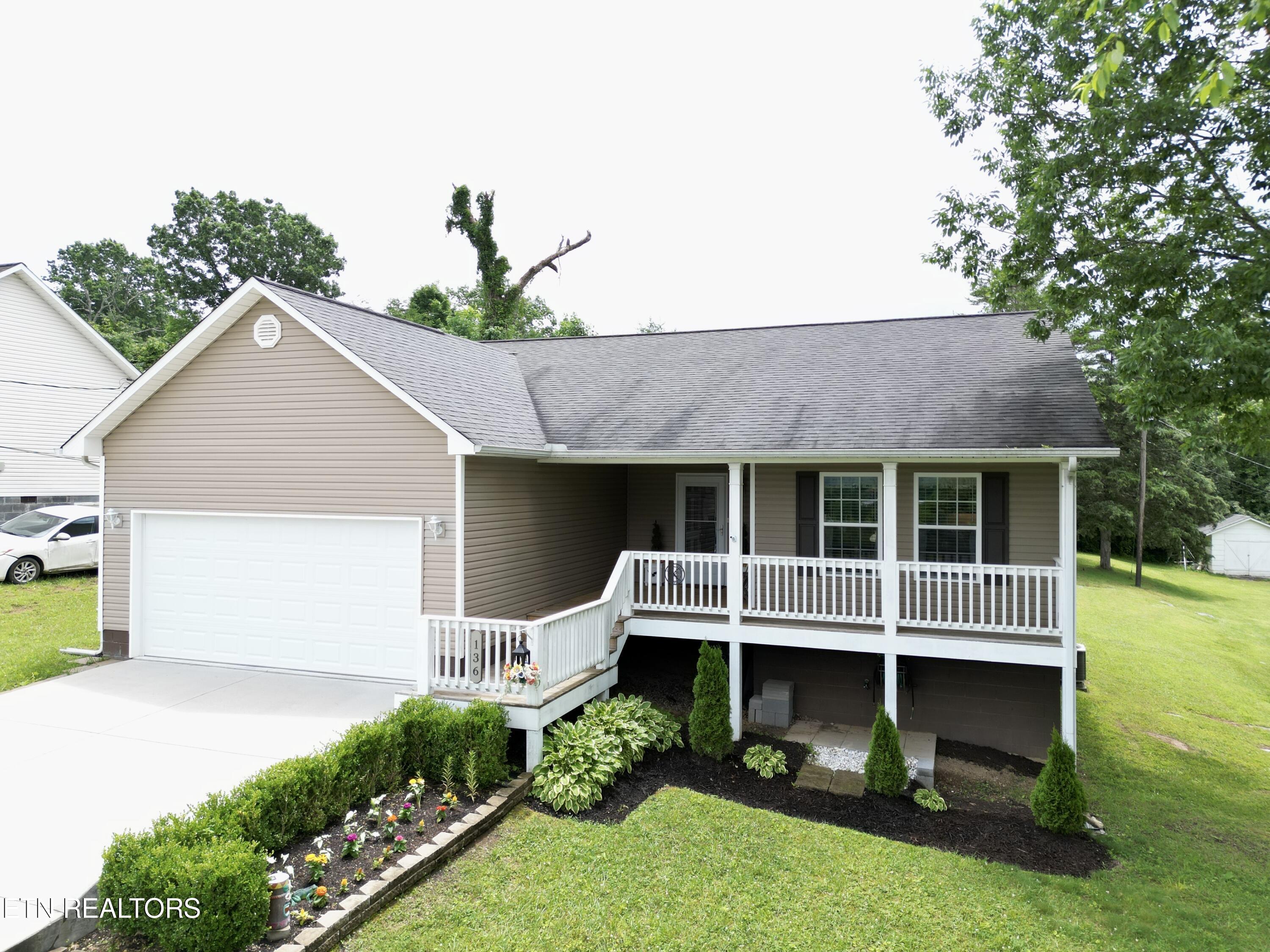 136 Sandy Circle, LaFollette