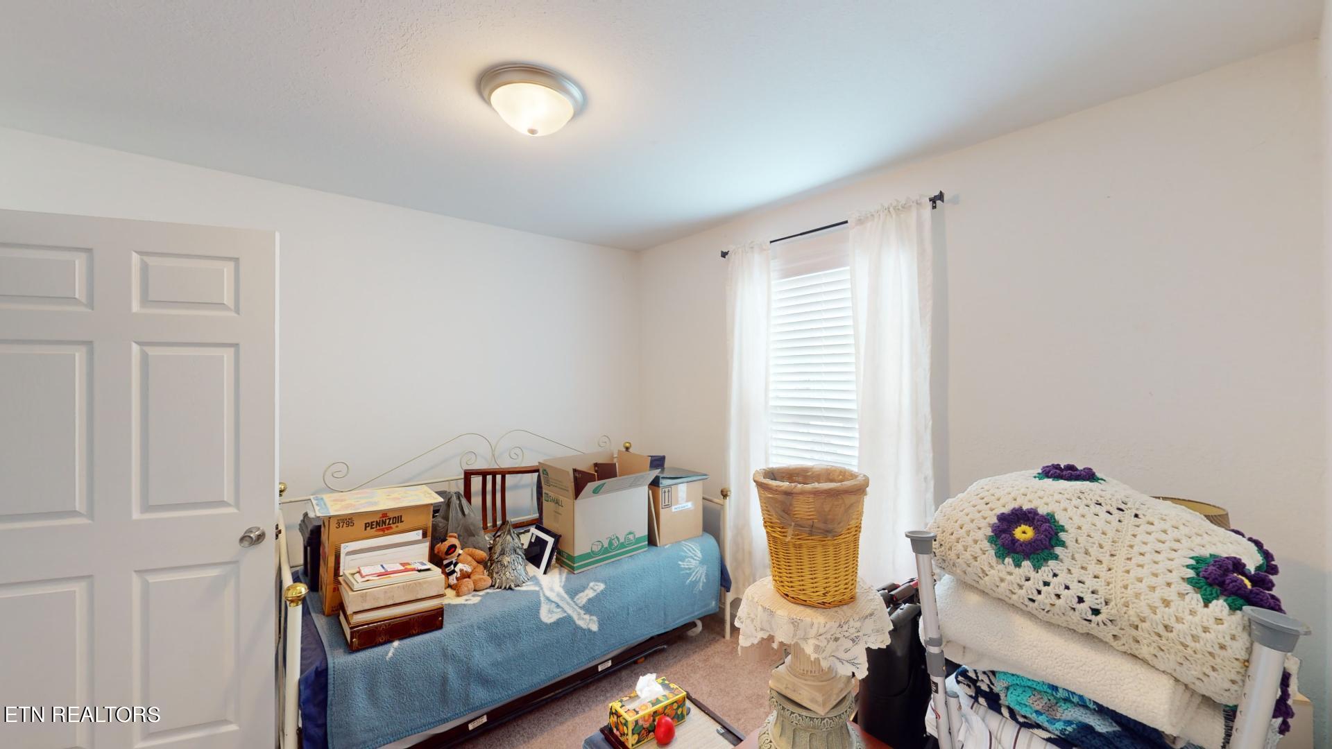 136 Sandy Circle, LaFollette
