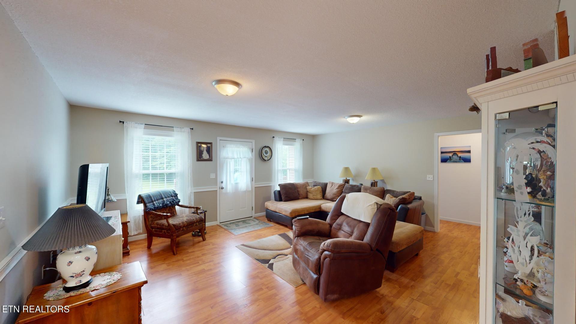 136 Sandy Circle, LaFollette