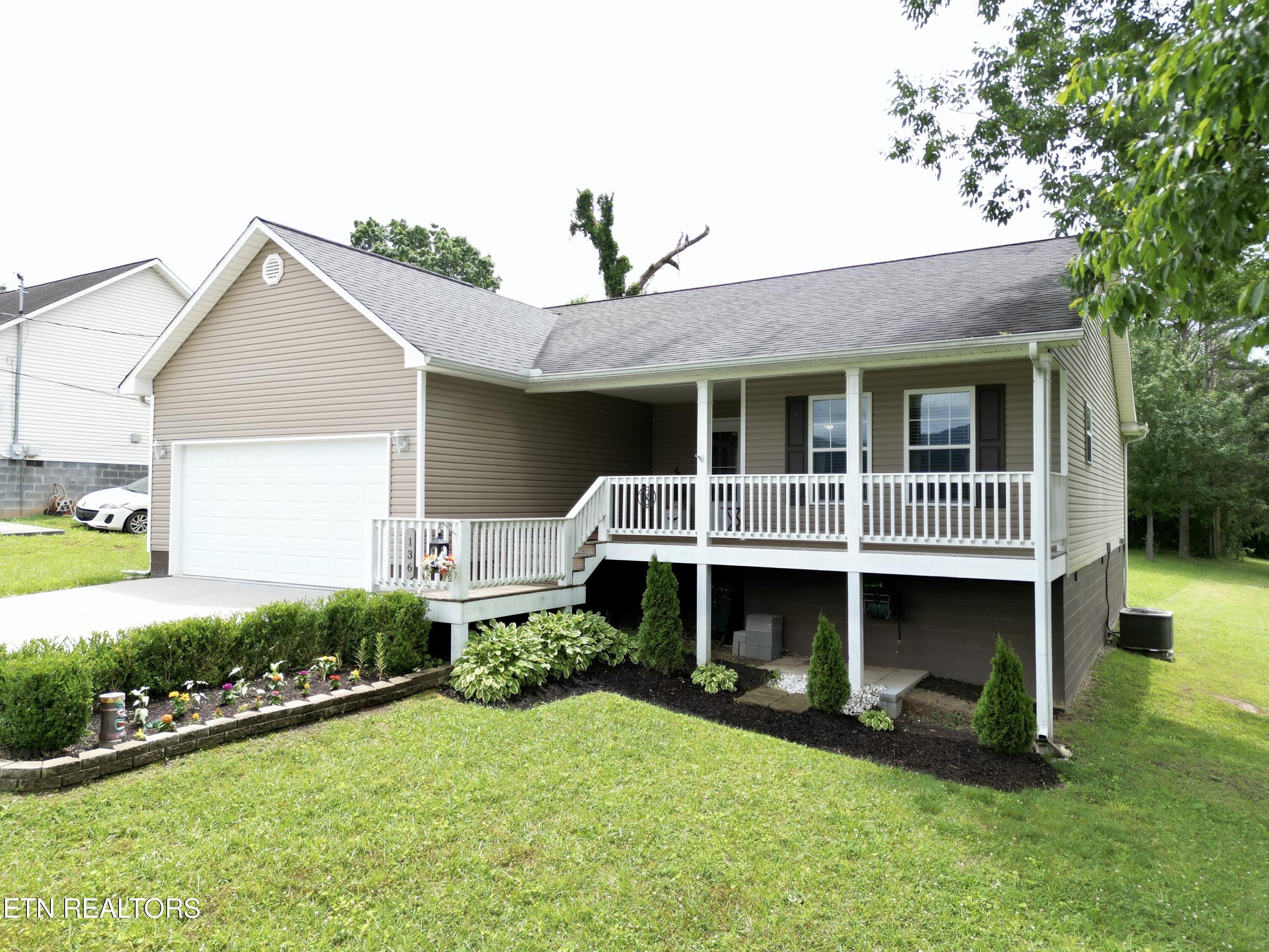 136 Sandy Circle, LaFollette