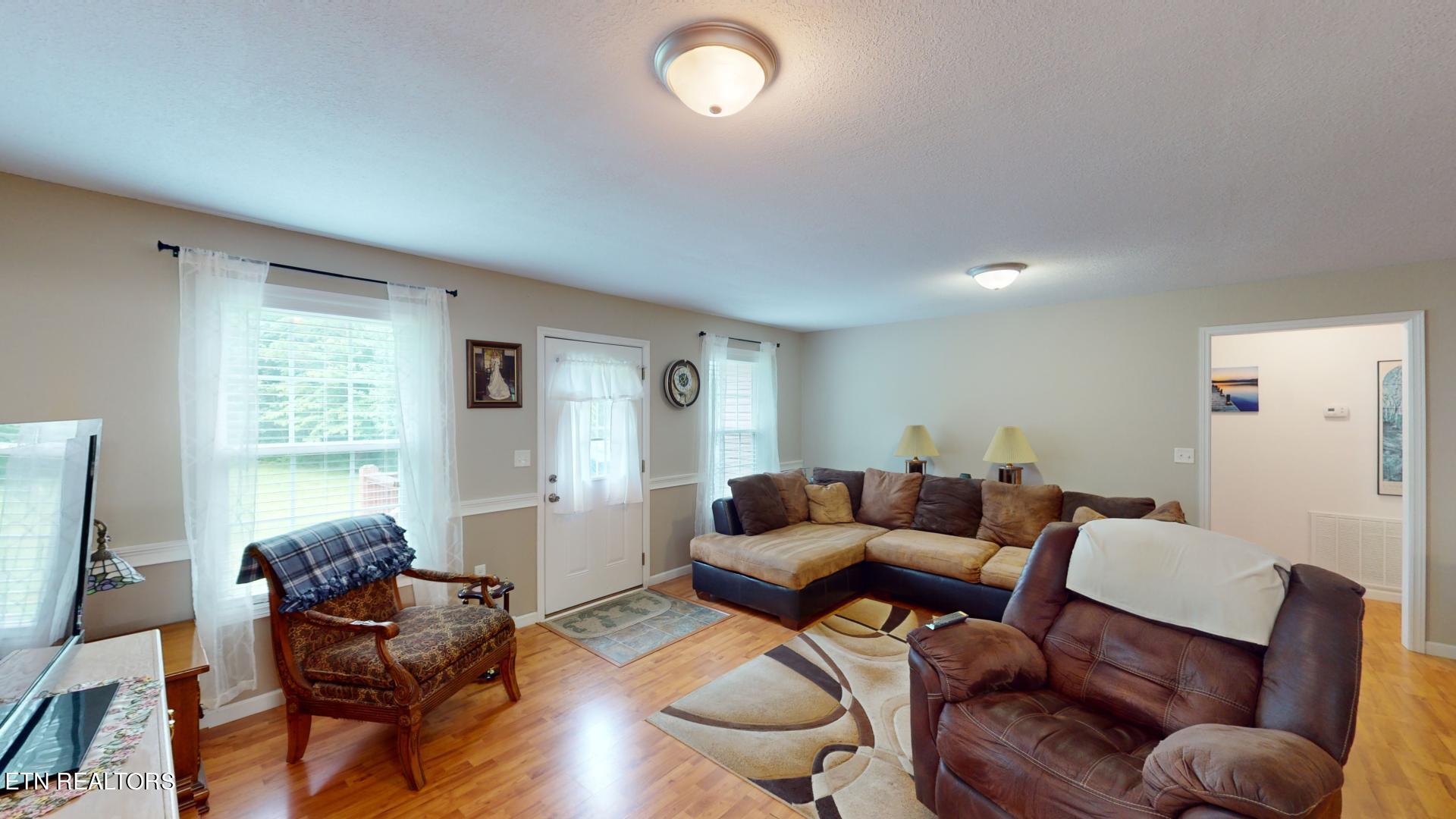 136 Sandy Circle, LaFollette