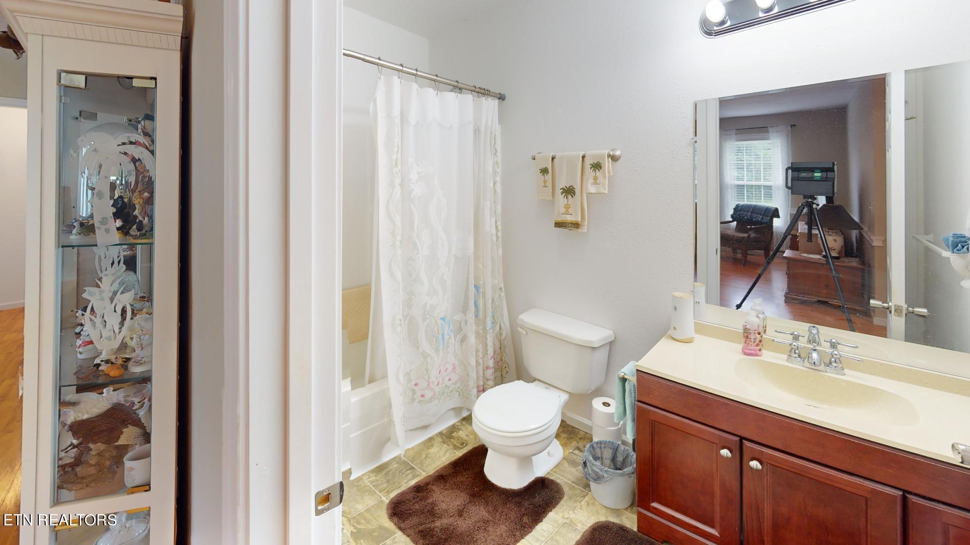 136 Sandy Circle, LaFollette