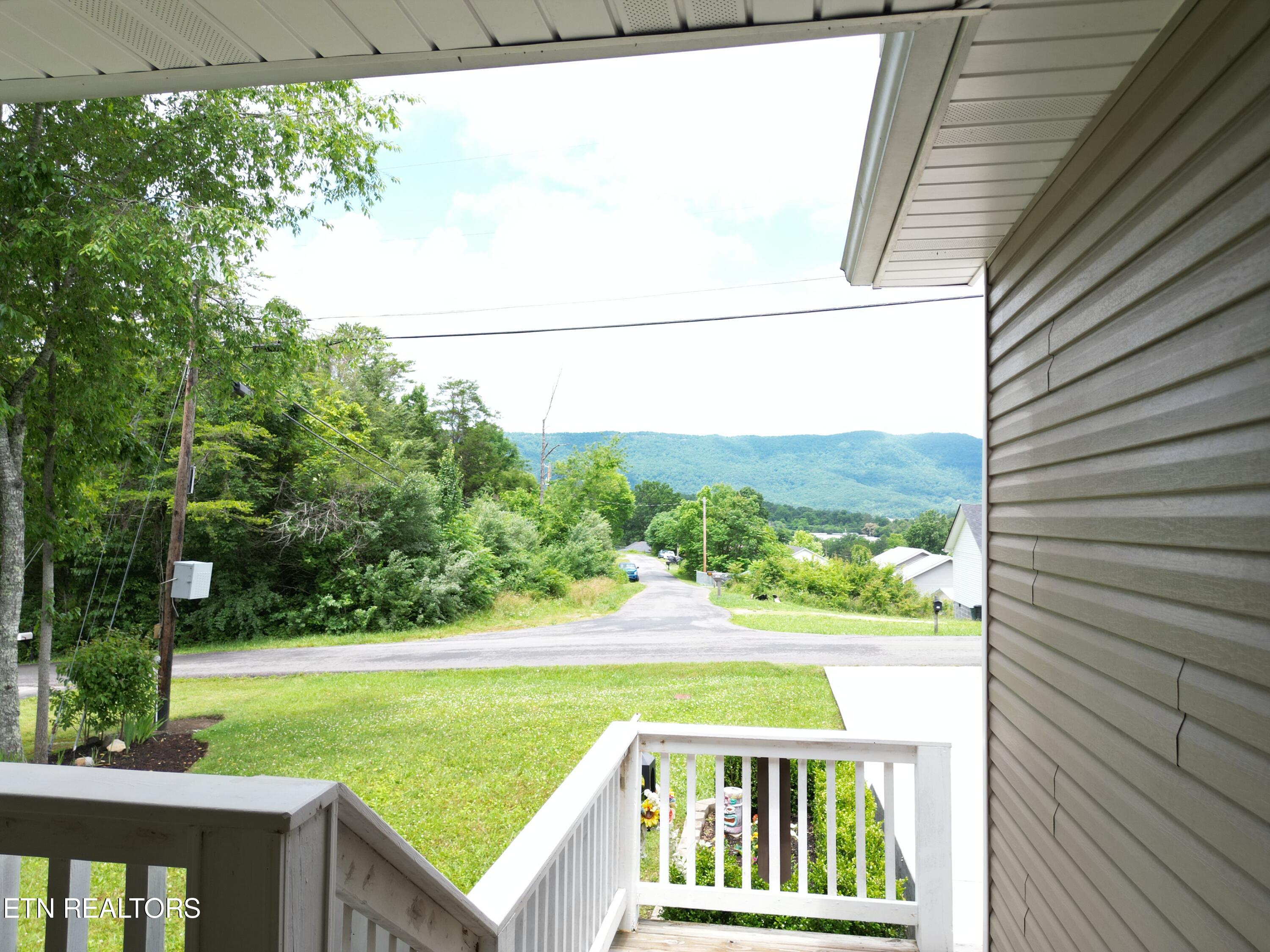 136 Sandy Circle, LaFollette