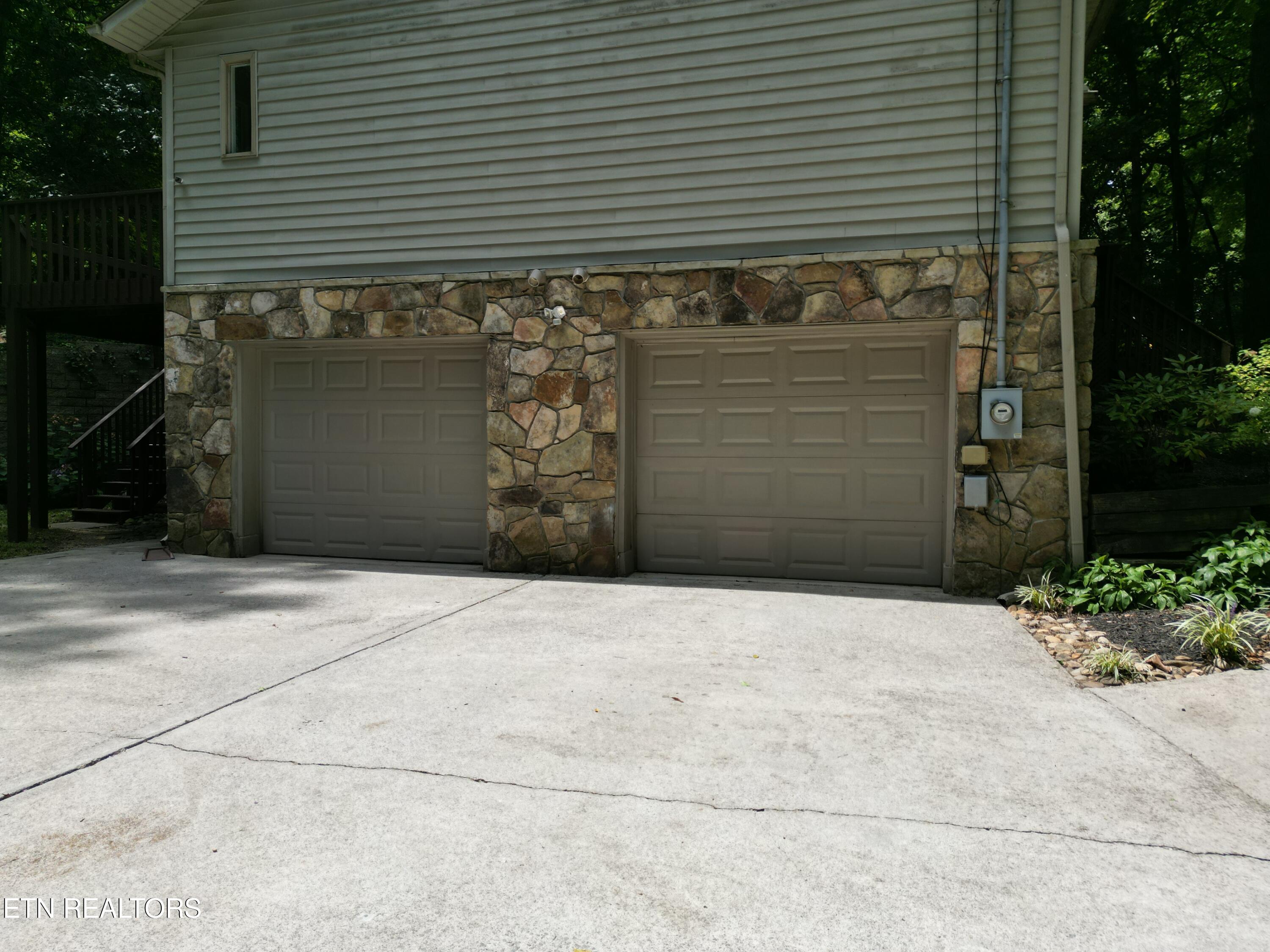 8540 Troutman Lane