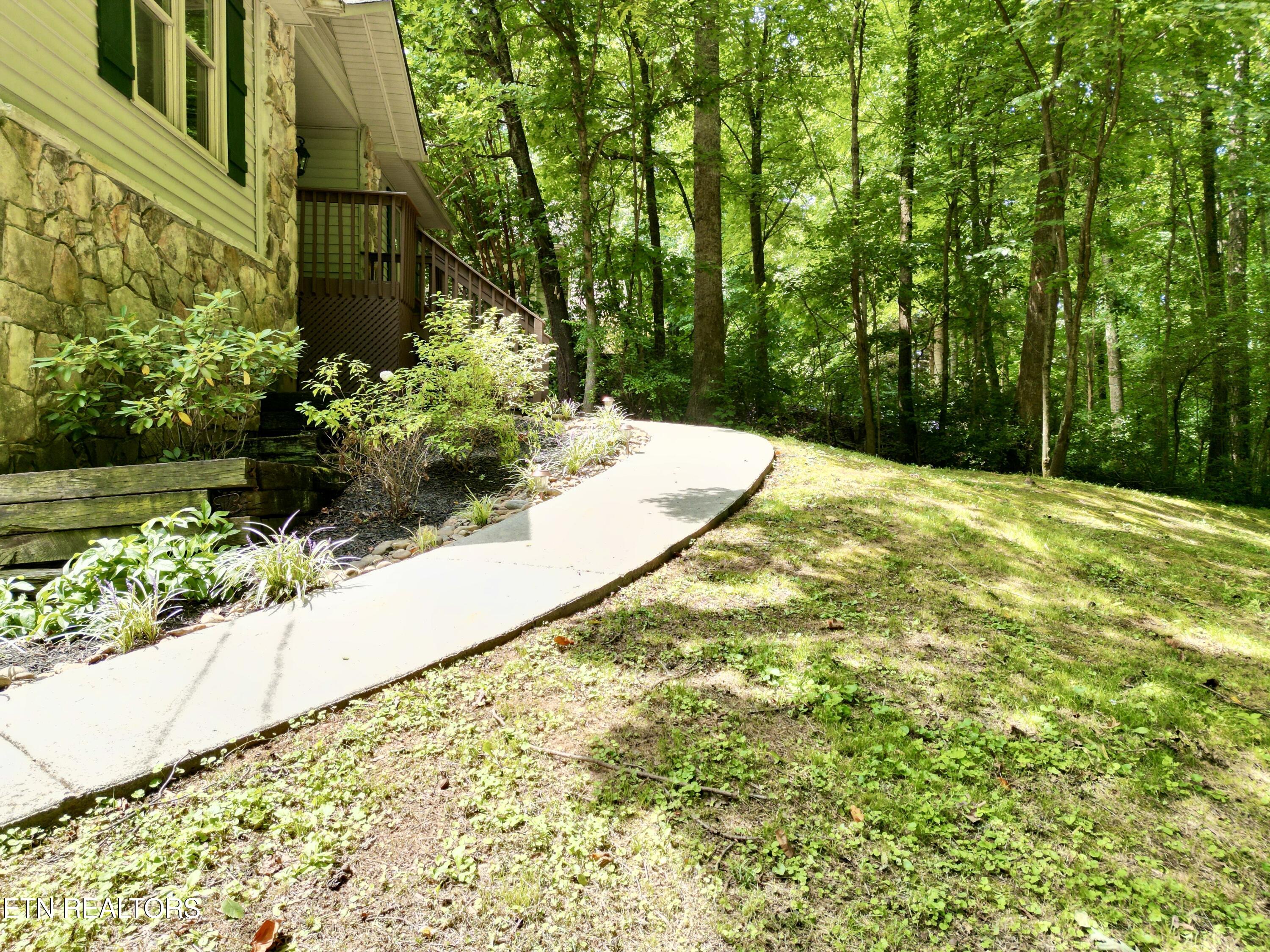 8540 Troutman Lane