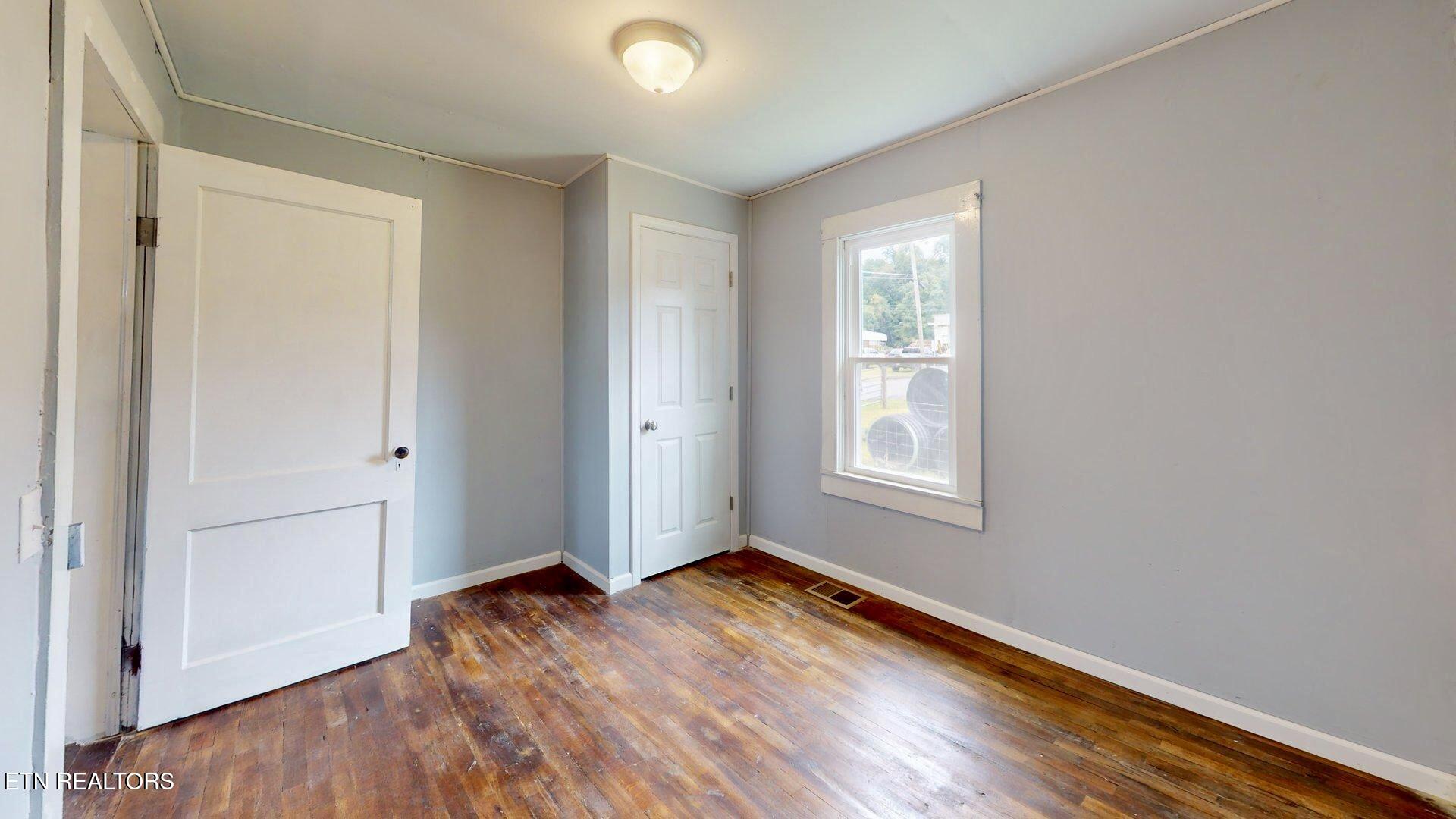 124 Mary St
