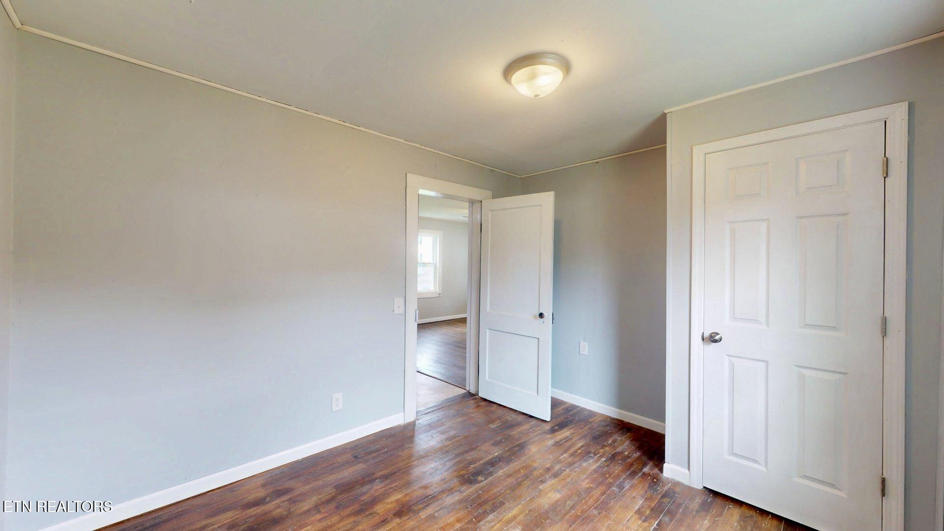 124 Mary St