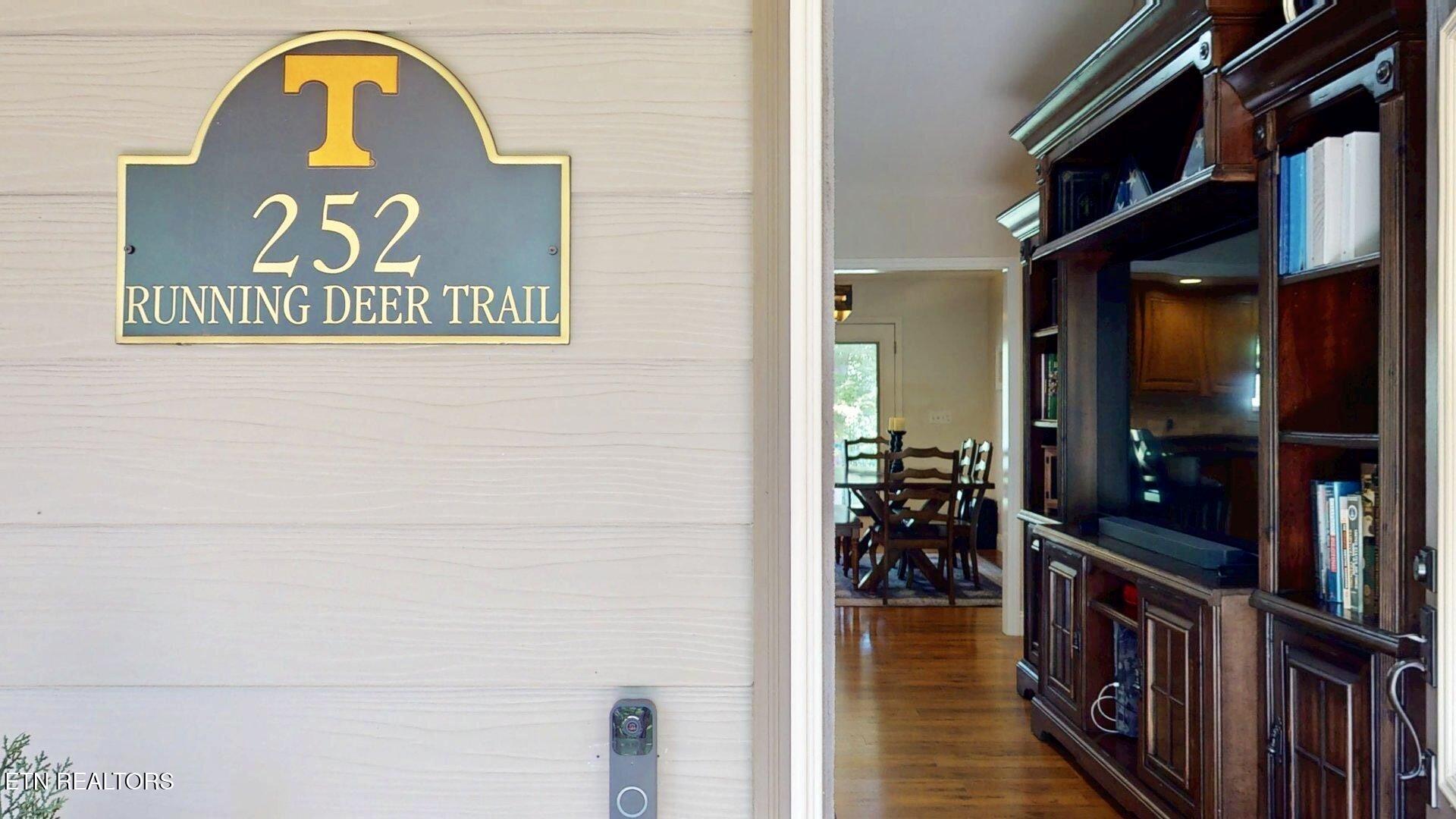 252 Running Deer Tr