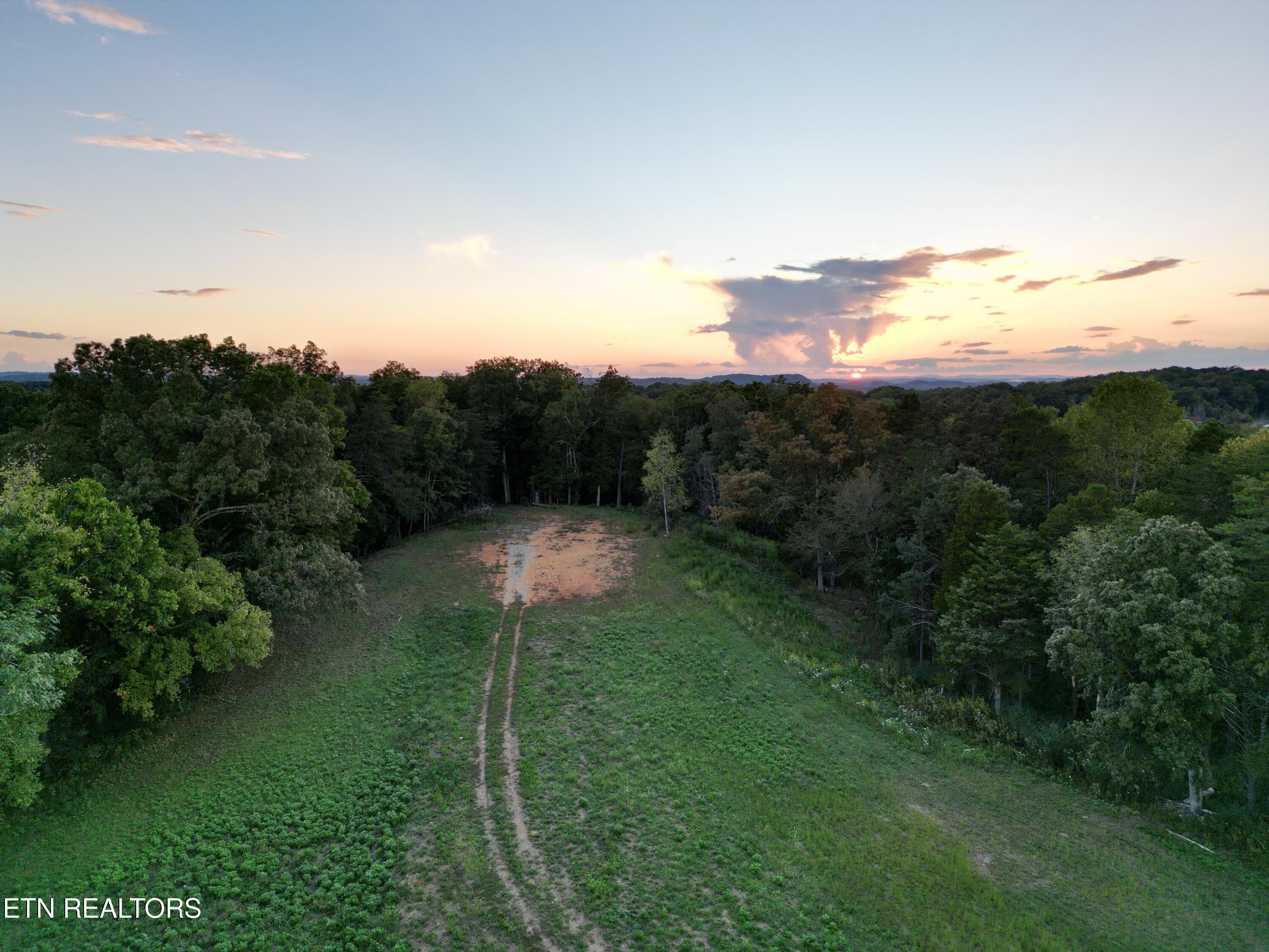497 Thompson Rd