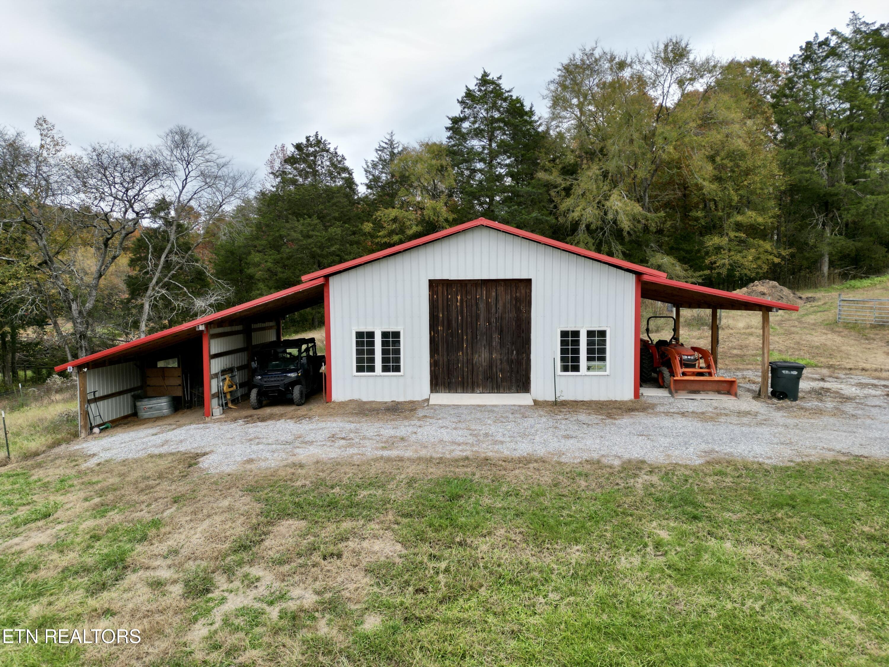 10050 Hines Valley