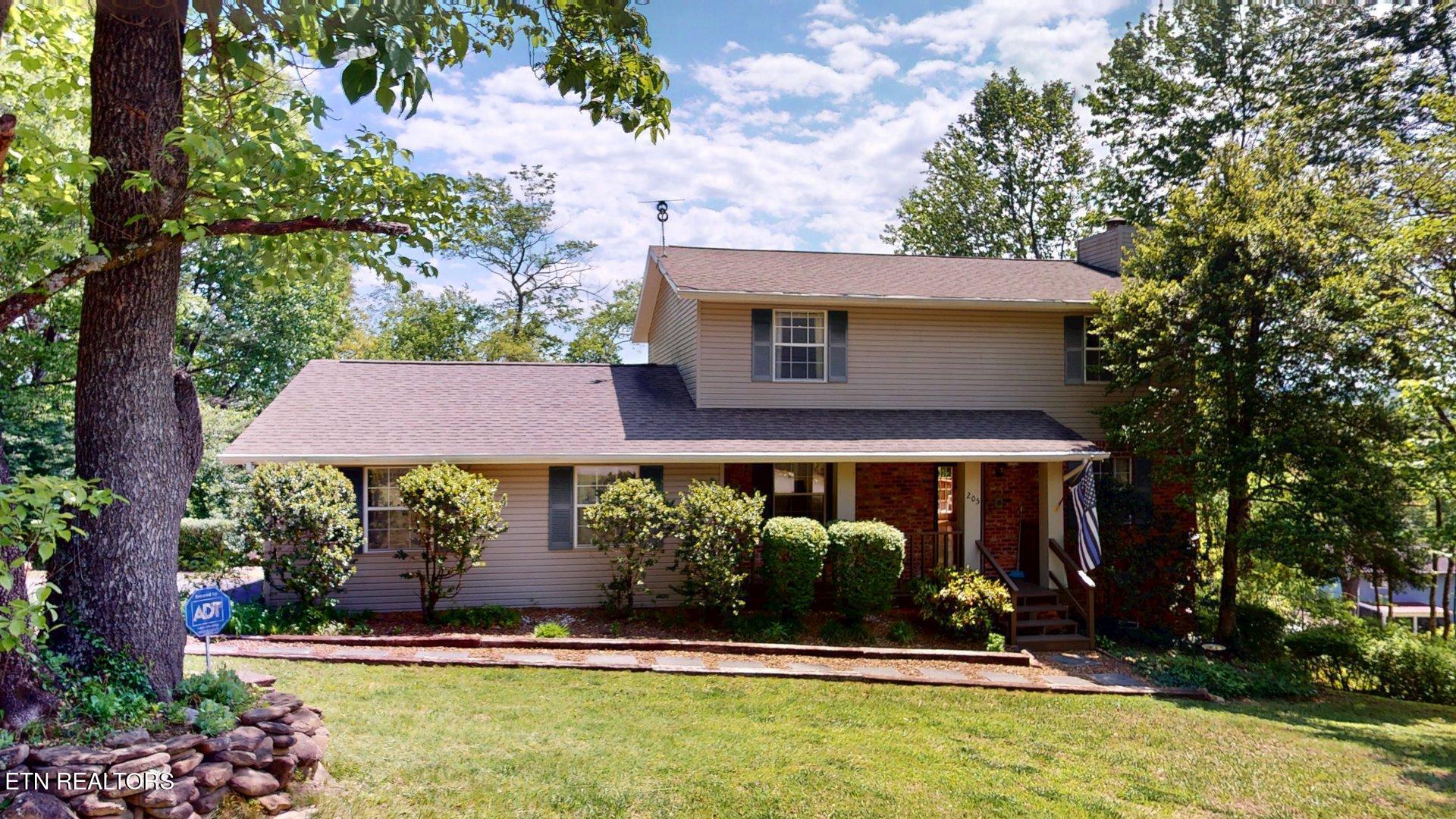 205 Vintage Lane