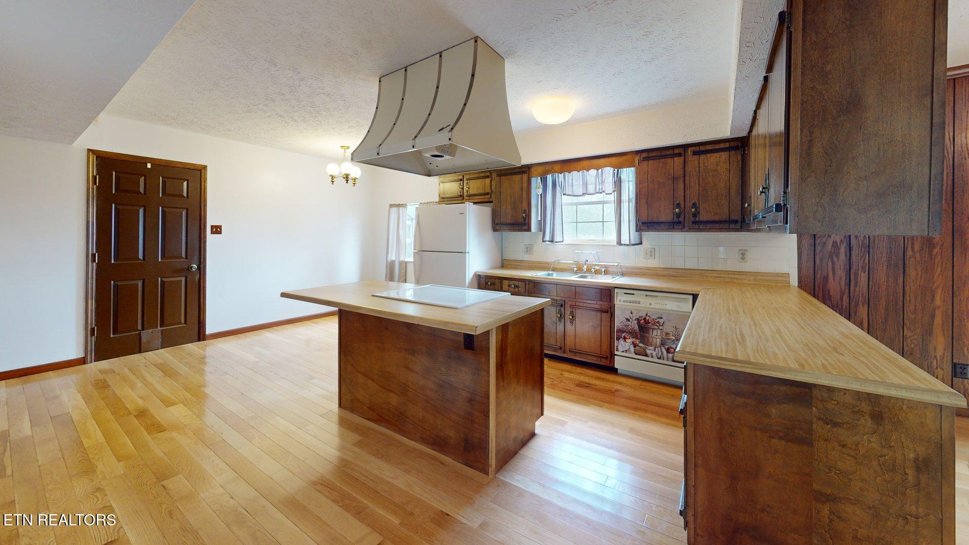 205 Vintage Lane