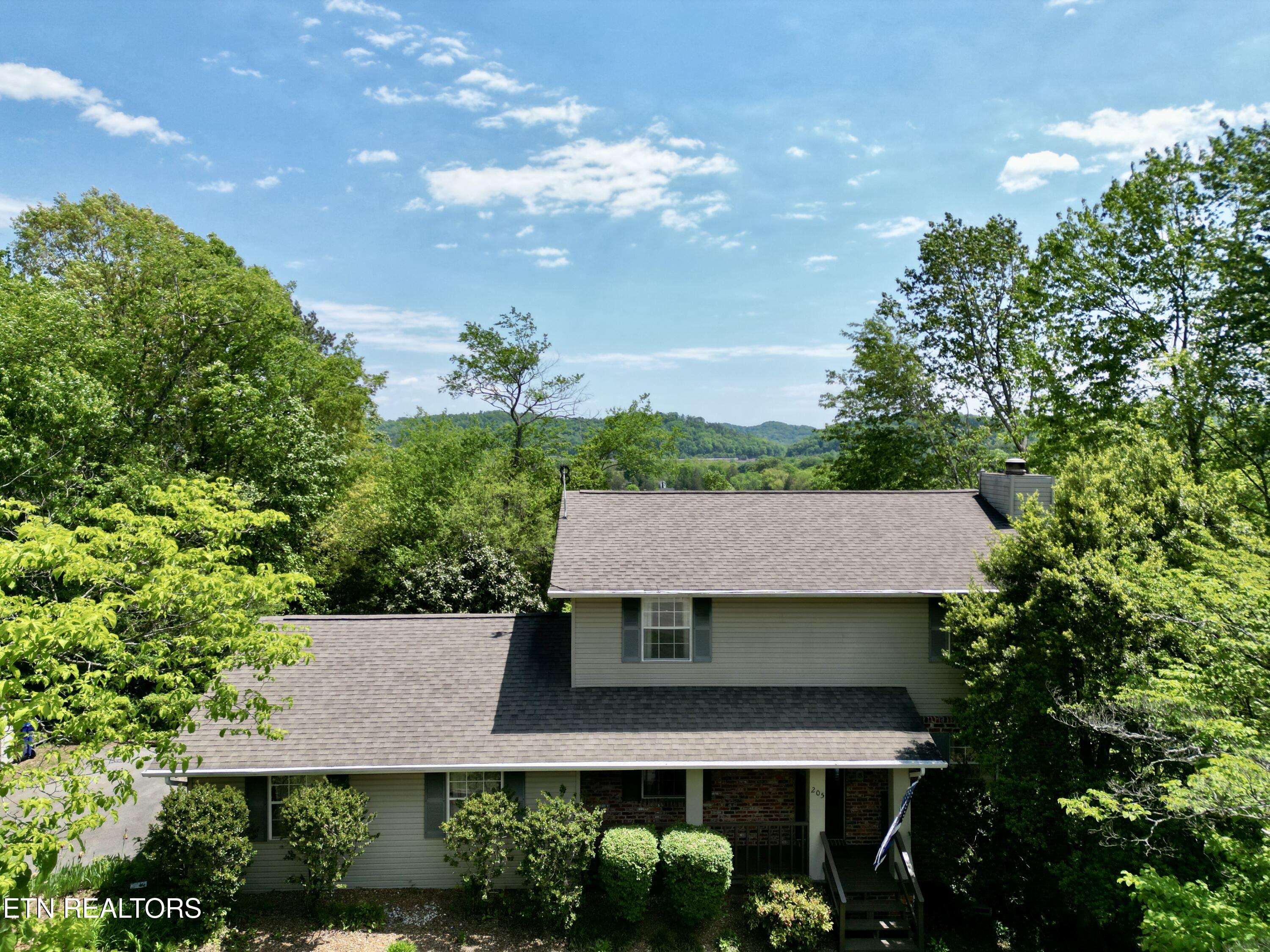 205 Vintage Lane