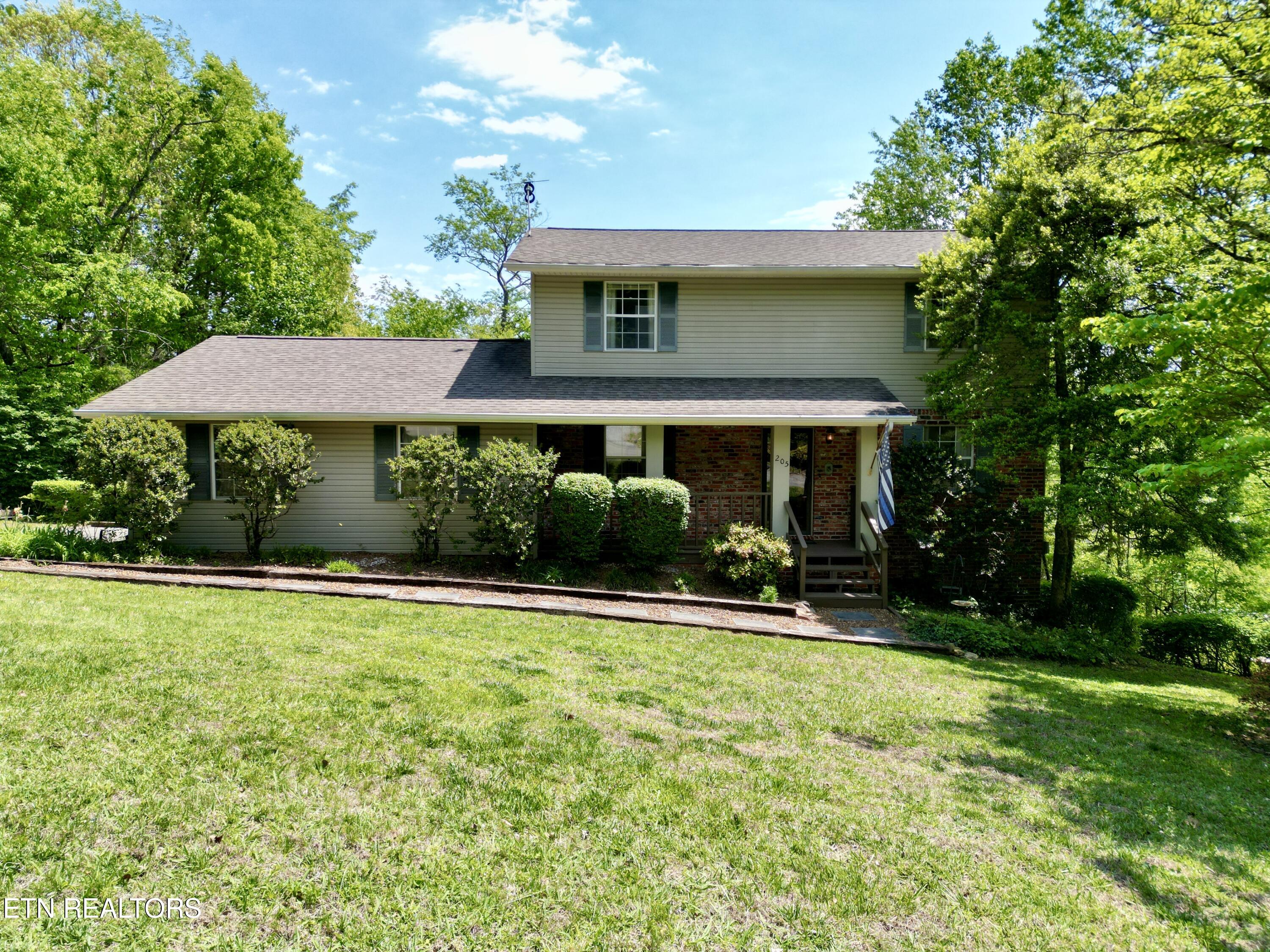 205 Vintage Lane