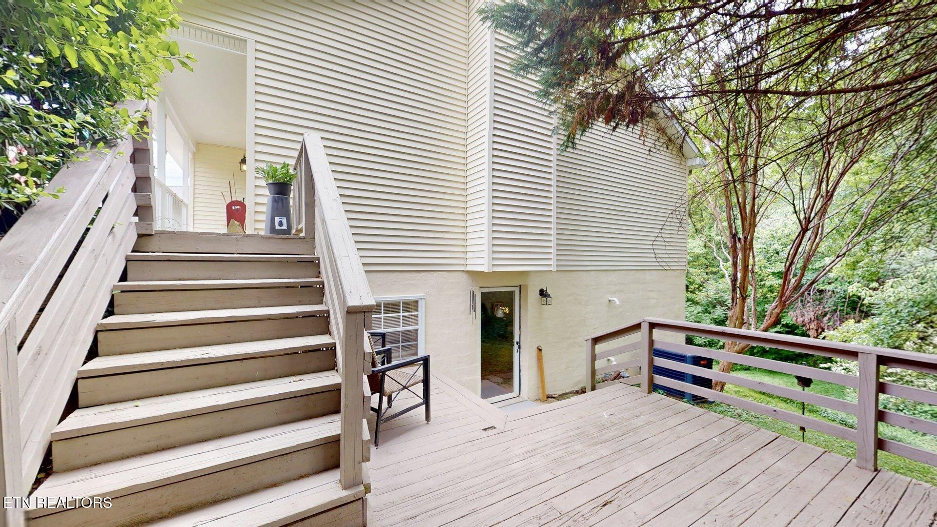 2202 Orchard Meade Lane