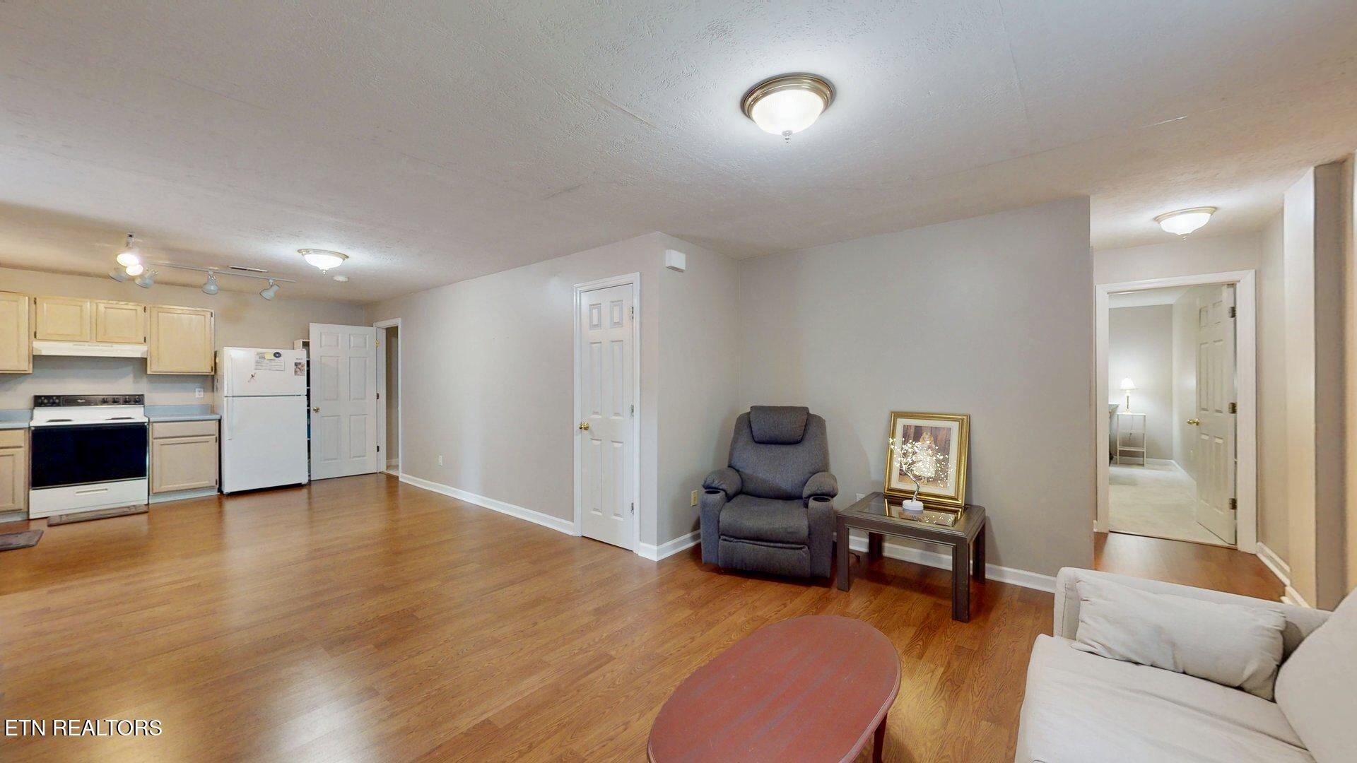 2202 Orchard Meade Lane