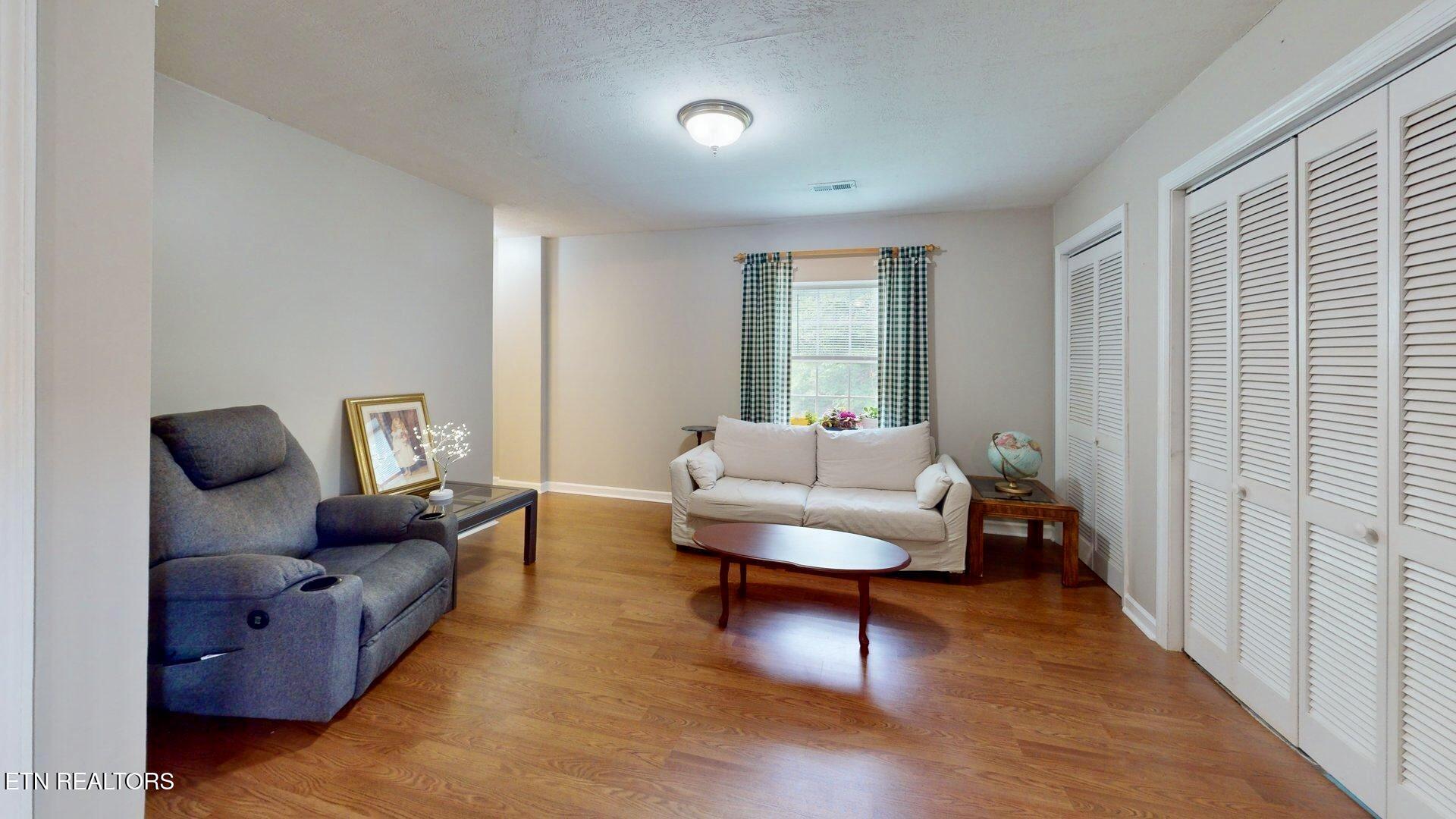 2202 Orchard Meade Lane