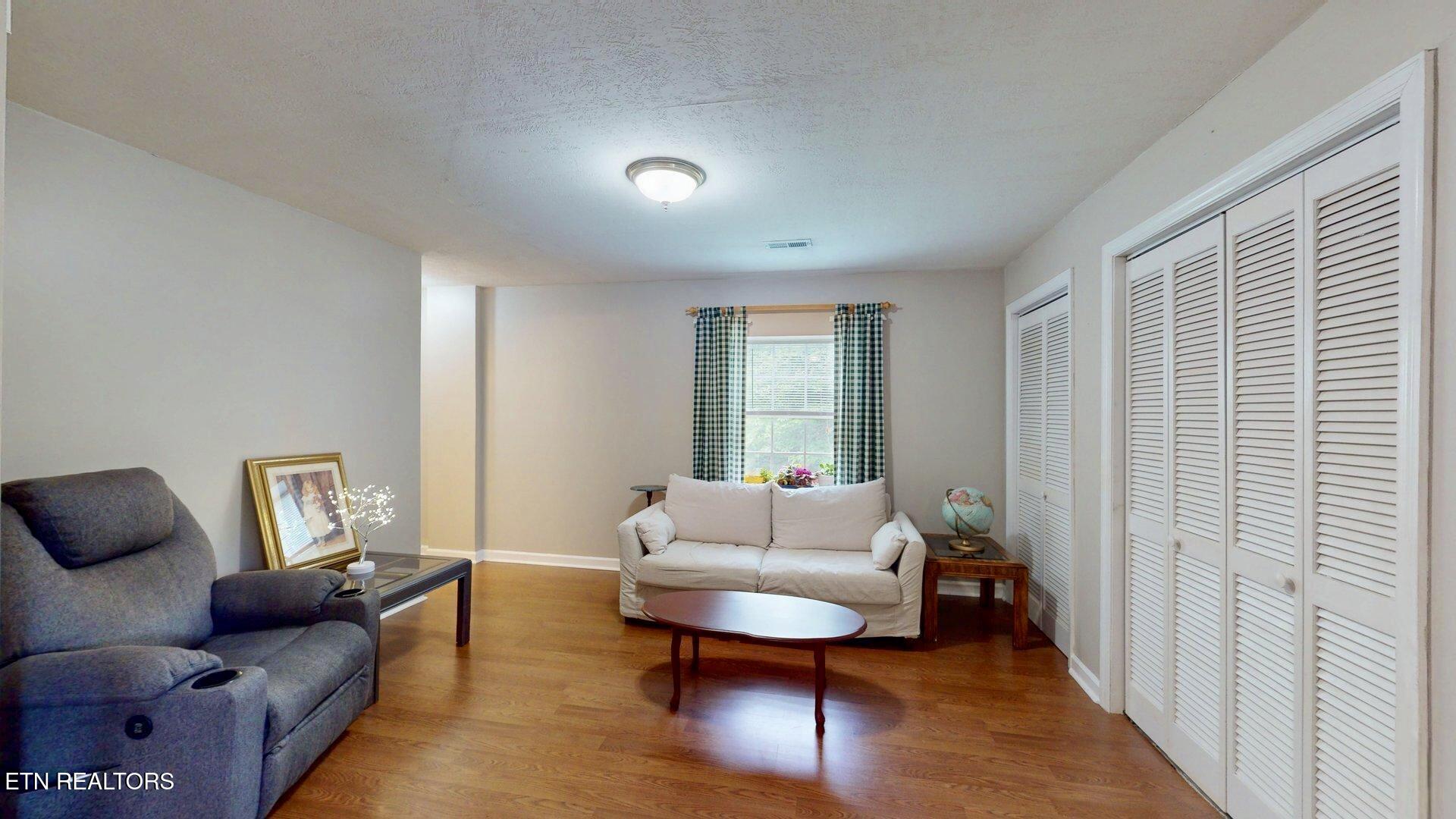 2202 Orchard Meade Lane