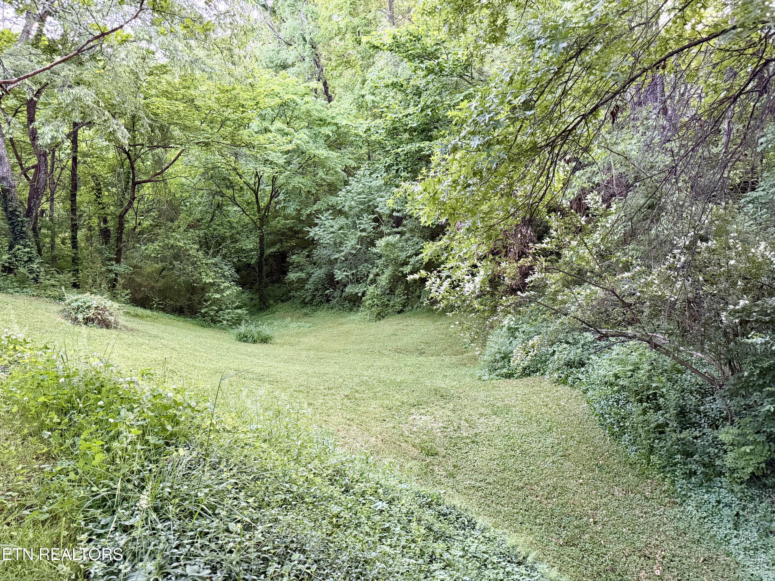 2202 Orchard Meade Lane