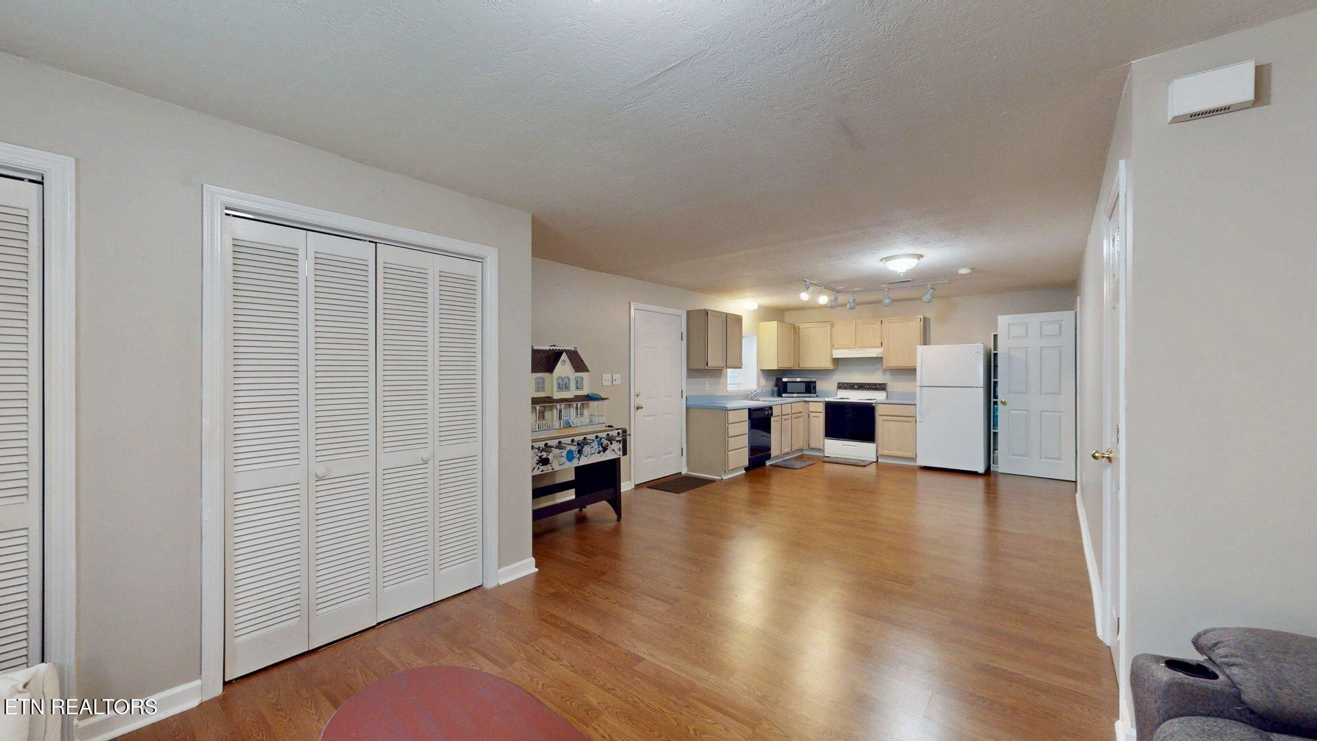2202 Orchard Meade Lane