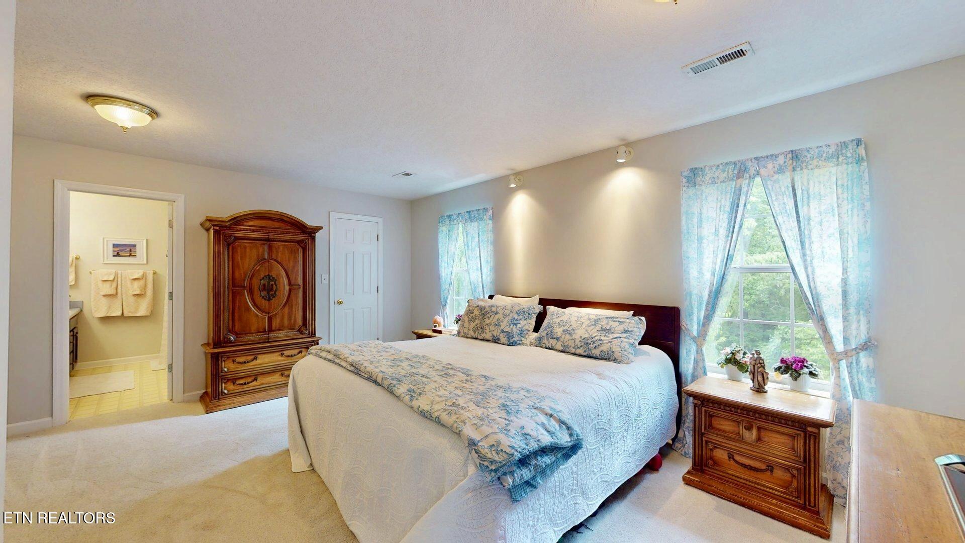 2202 Orchard Meade Lane