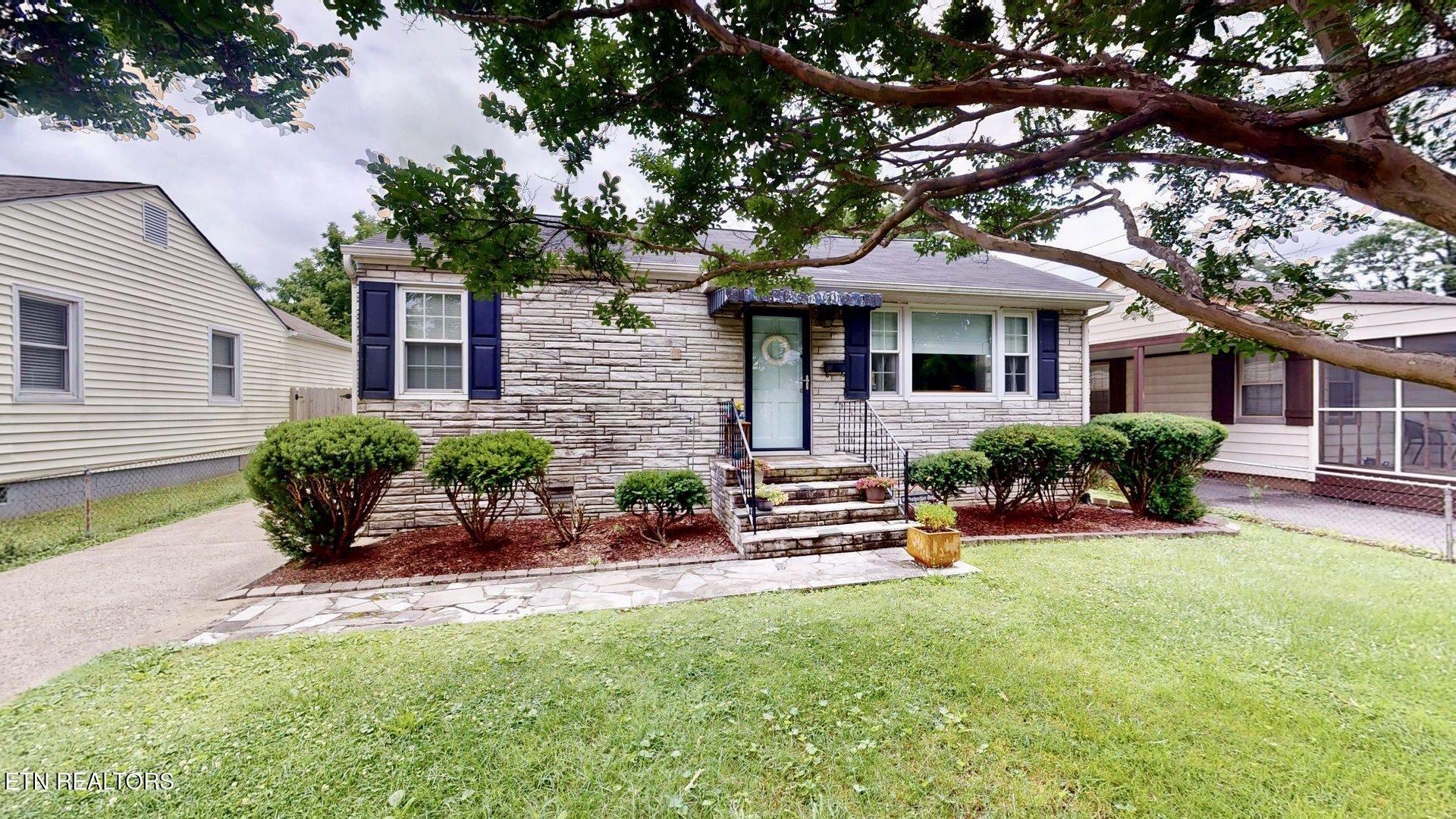 1936 Seymour Ave