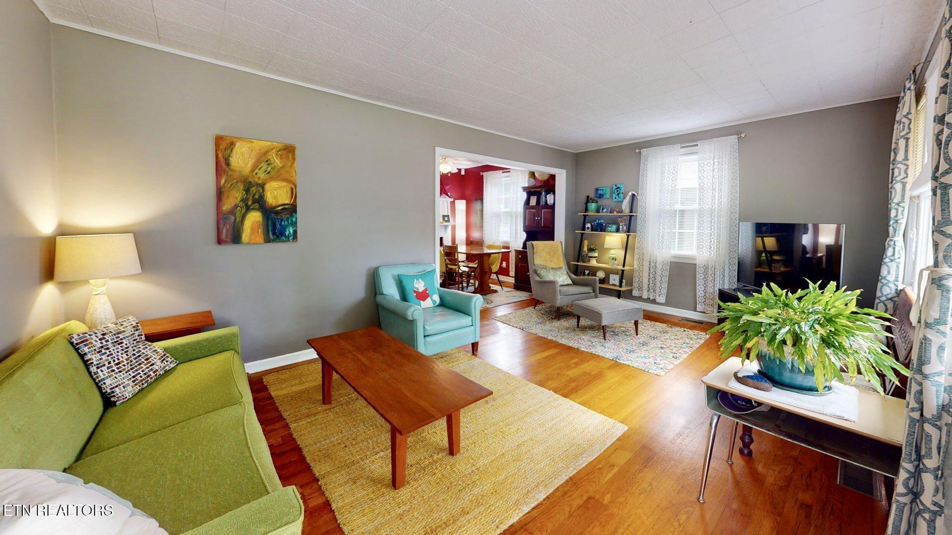 1936 Seymour Ave