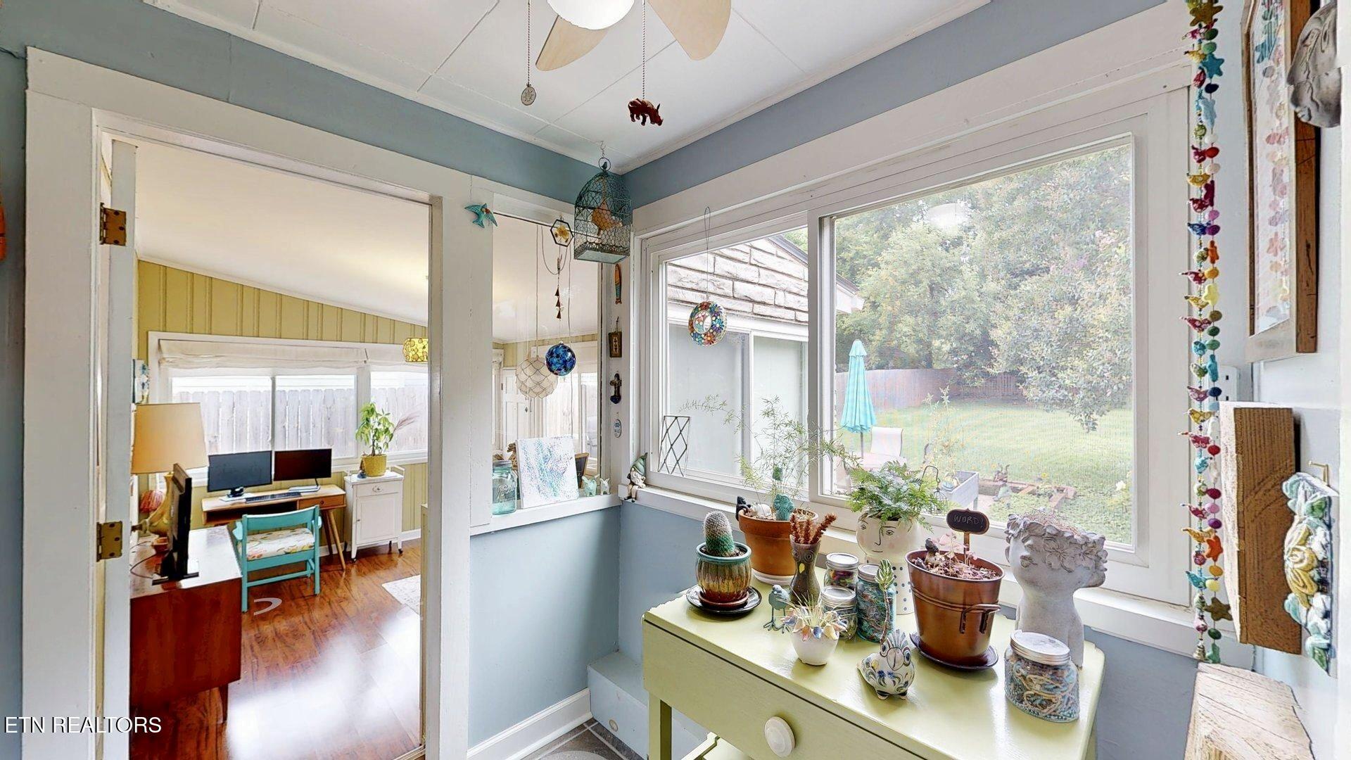 1936 Seymour Ave
