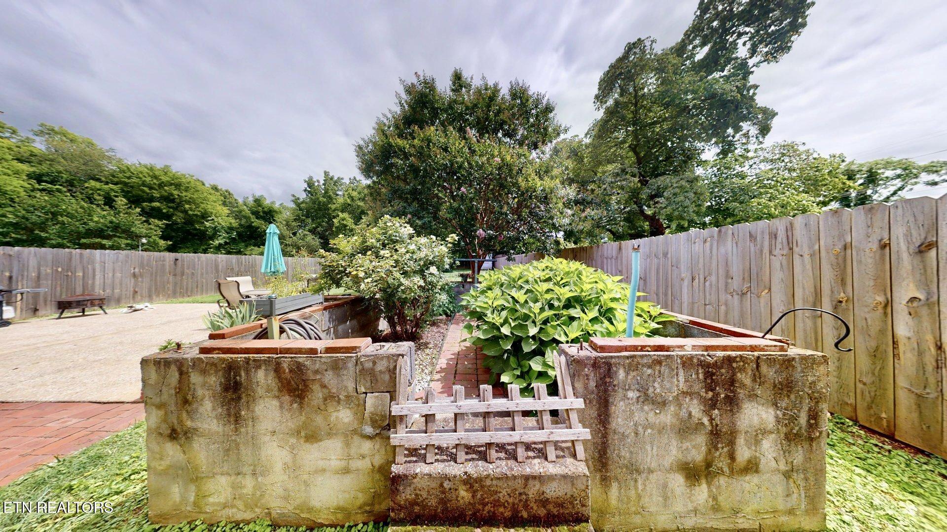 1936 Seymour Ave