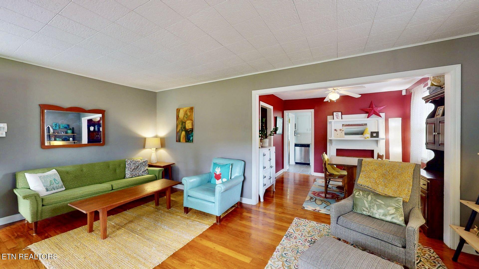 1936 Seymour Ave