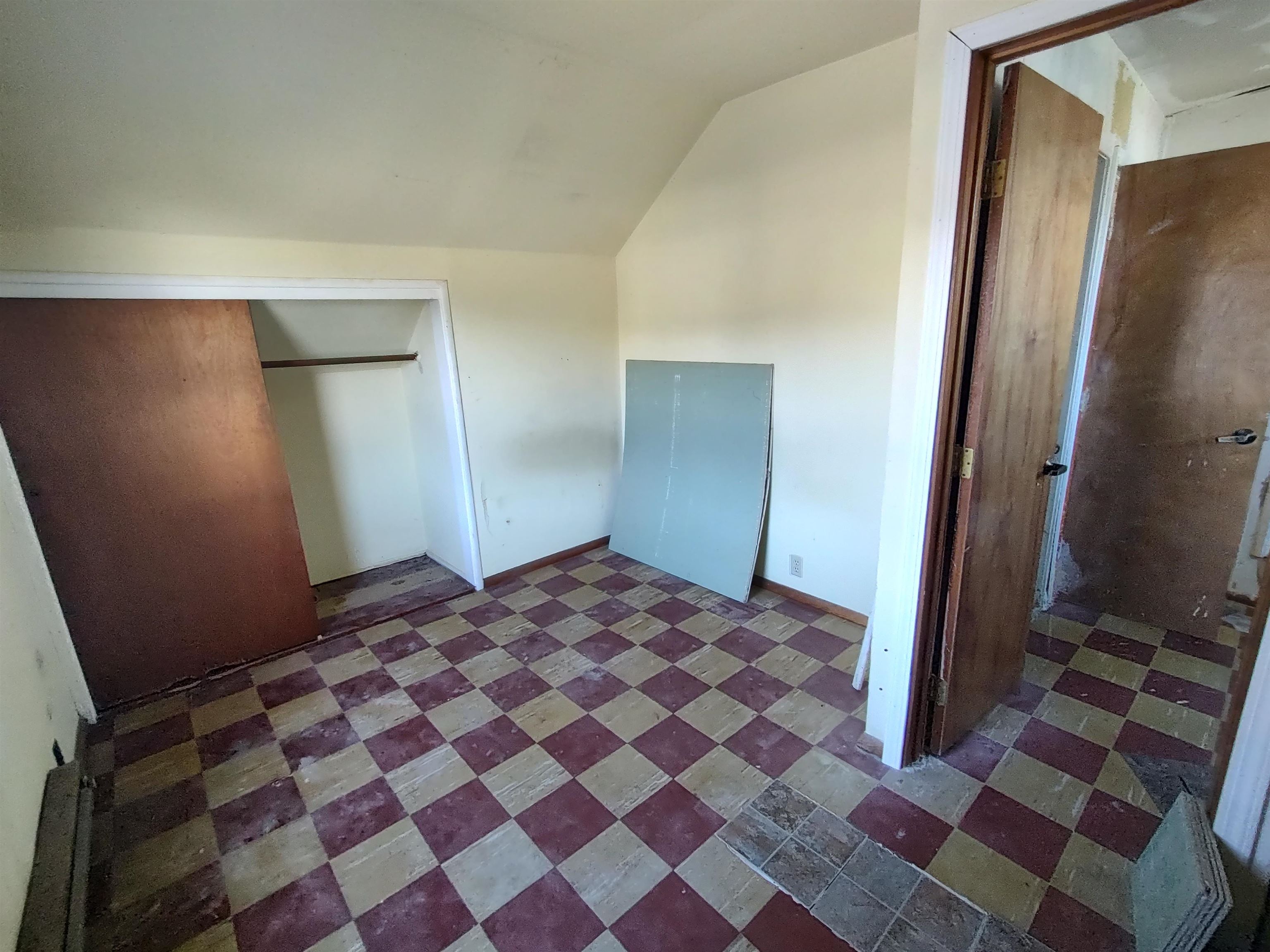469 Murphy Avenue