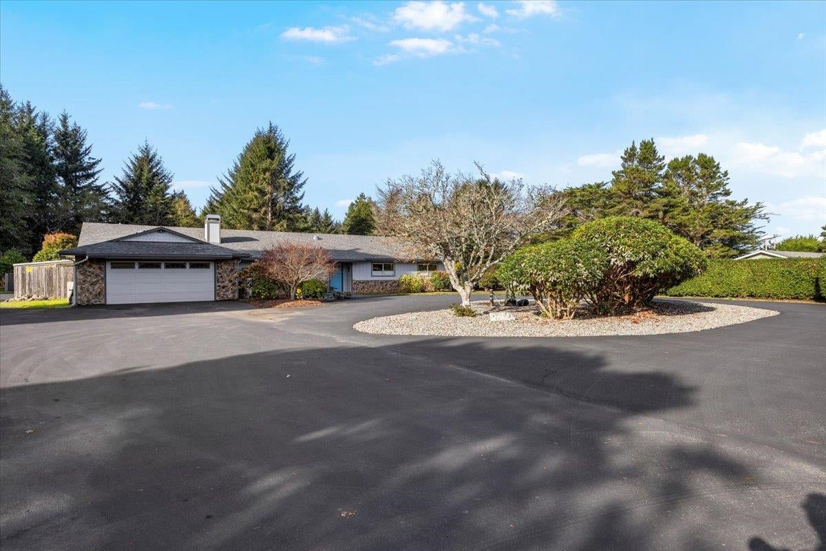 3750 Lake Earl Drive Drive