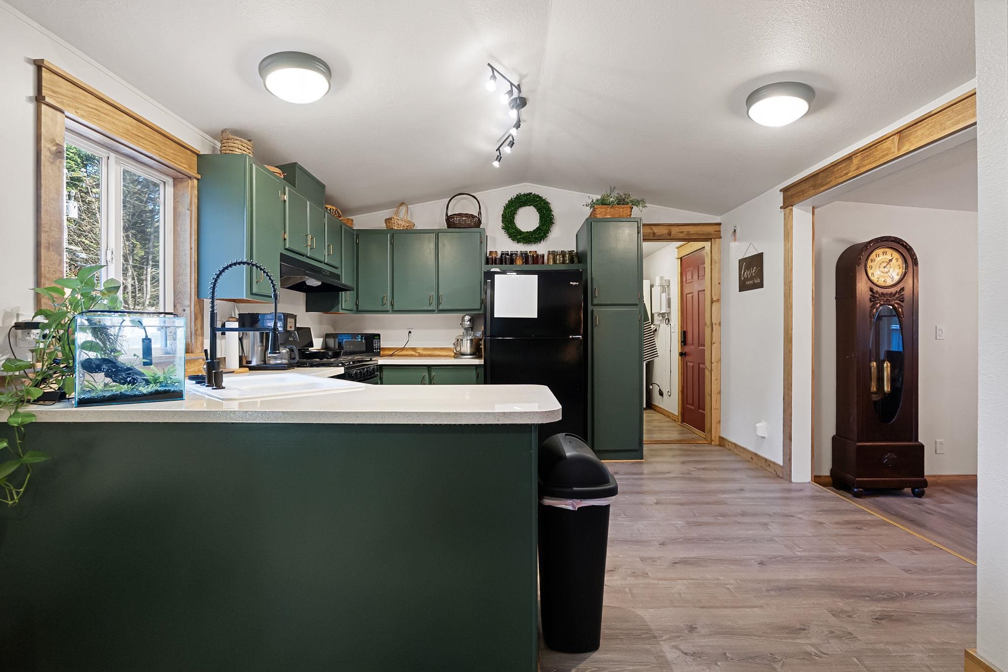 200 Tanglewood Lane