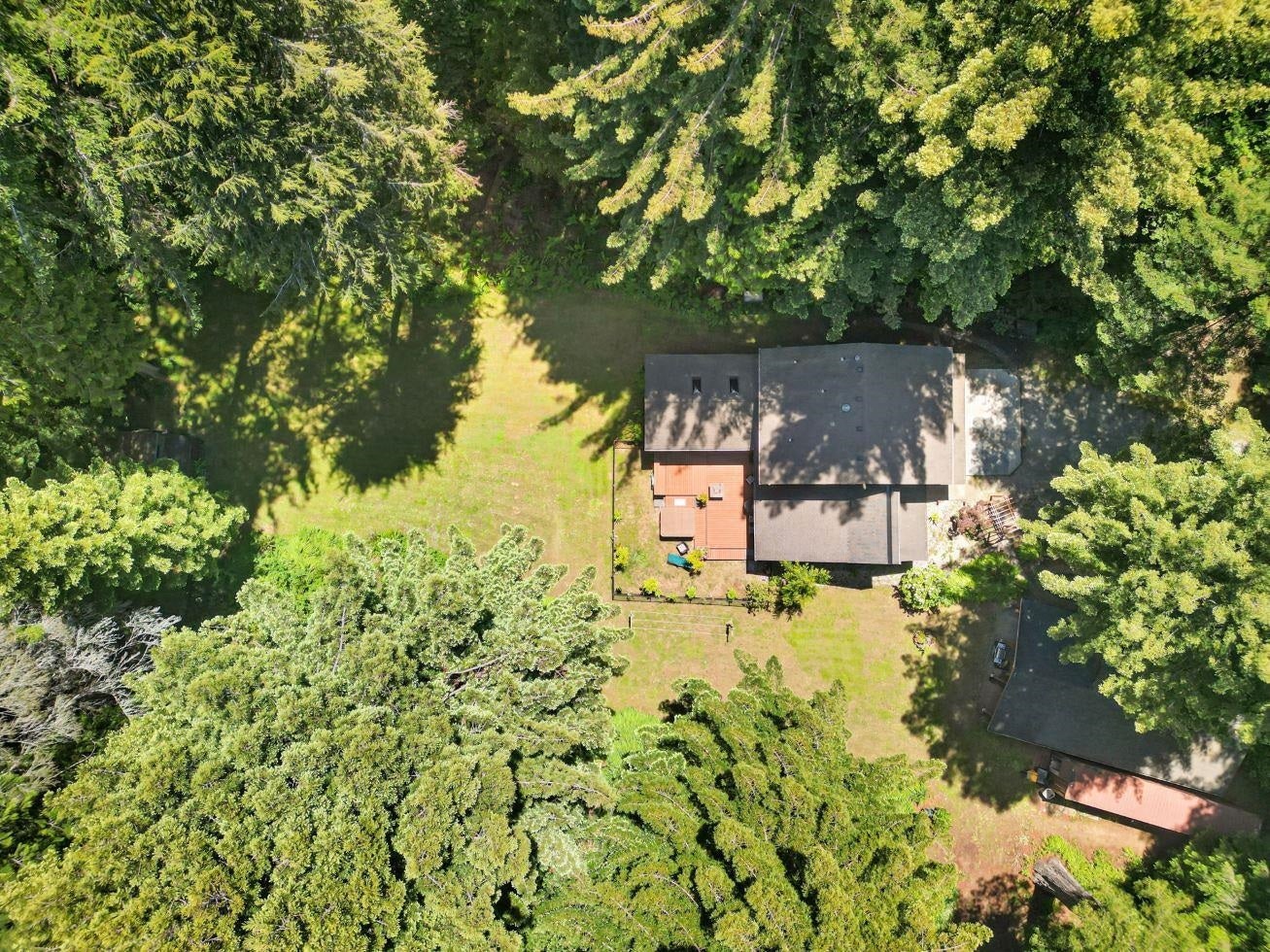 411 Fernwood Lane
