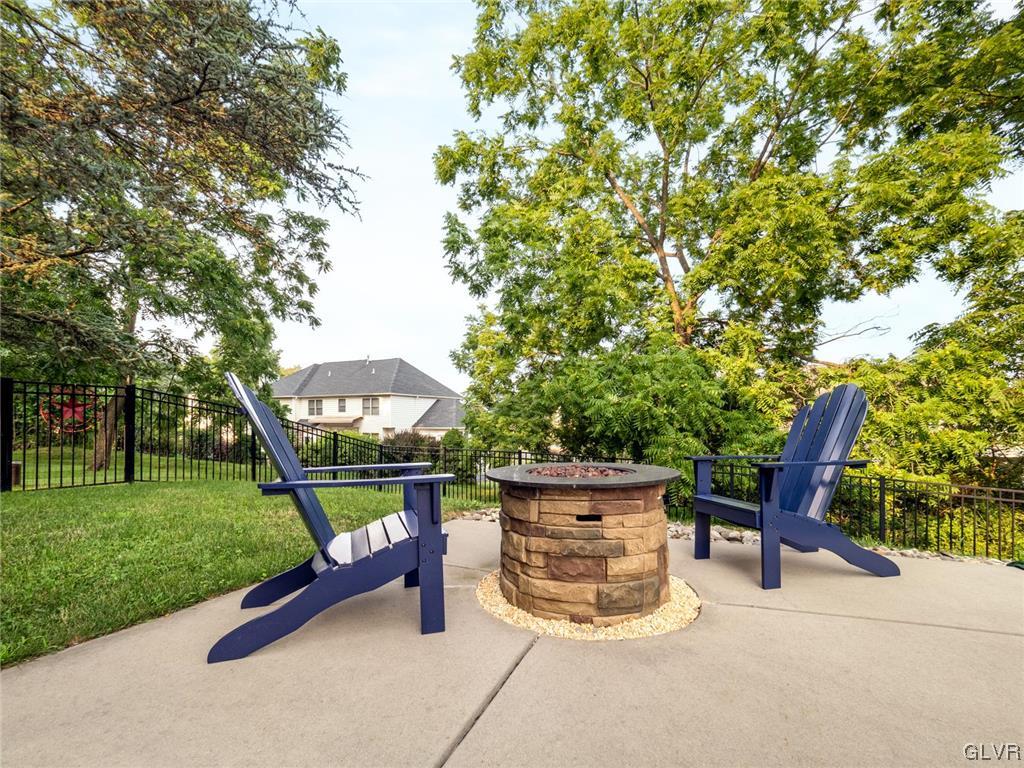 6445 Maple Hill Lane