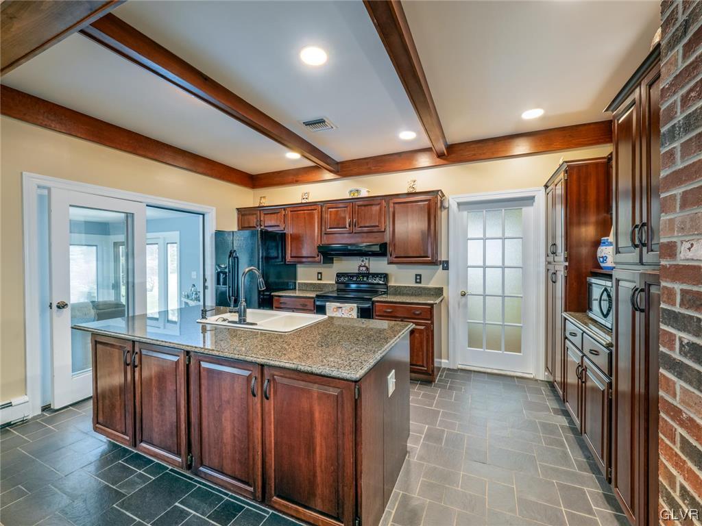 6445 Maple Hill Lane