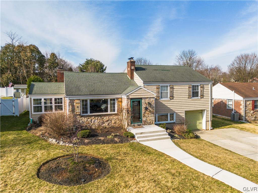 1133 Highland Avenue