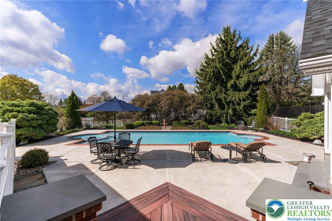 6480 Sweetbriar Lane