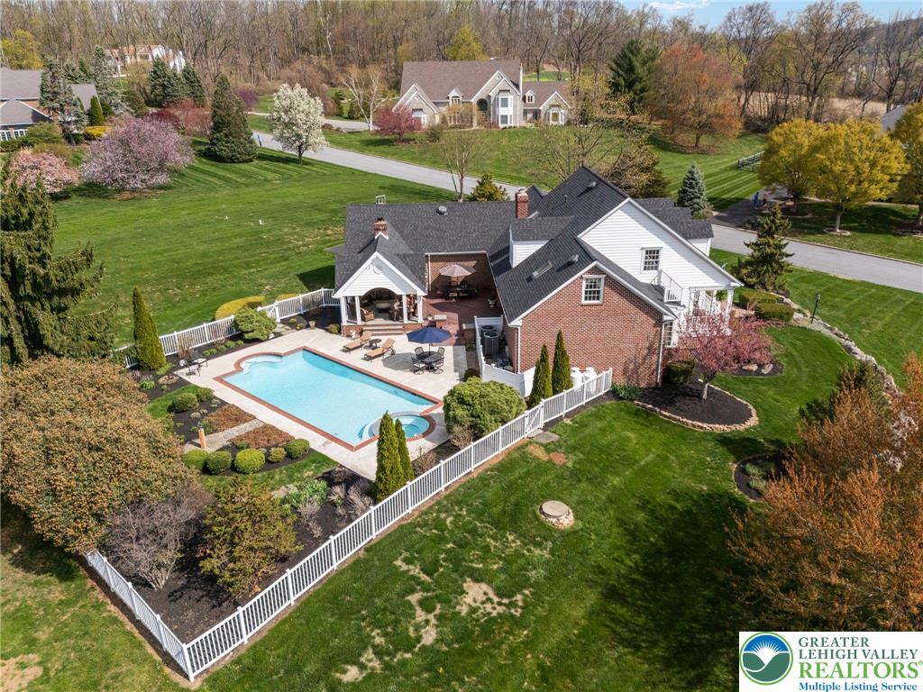 6480 Sweetbriar Lane
