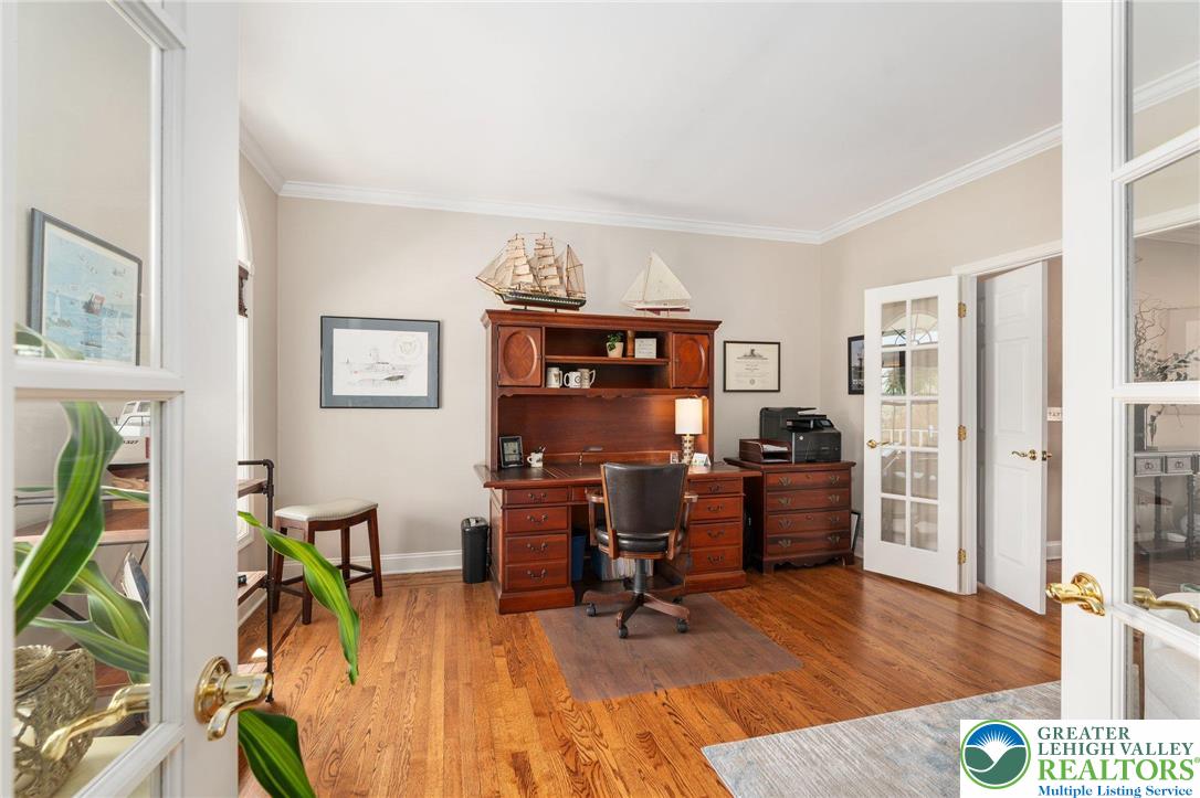 6480 Sweetbriar Lane