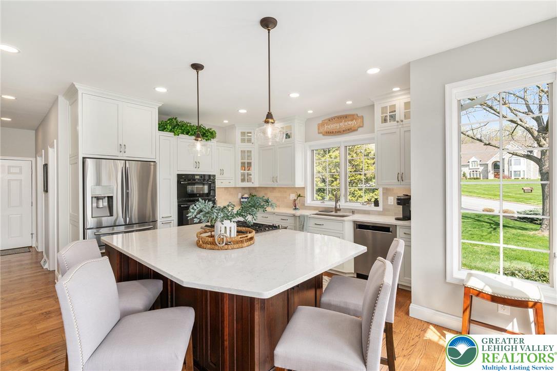 6480 Sweetbriar Lane