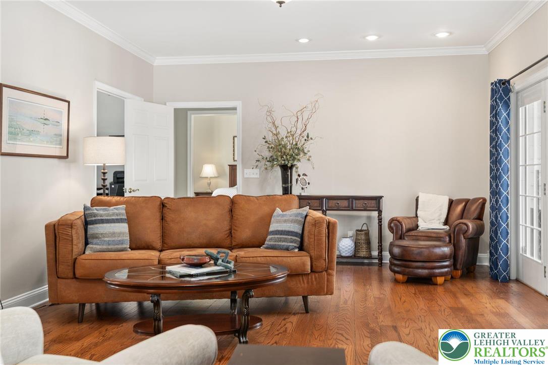 6480 Sweetbriar Lane