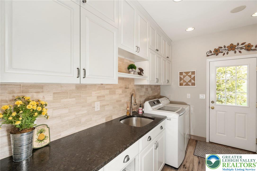 6480 Sweetbriar Lane
