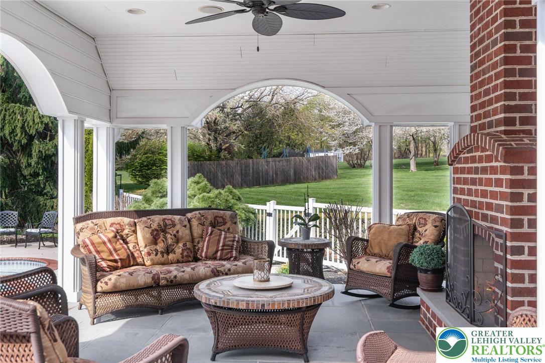 6480 Sweetbriar Lane