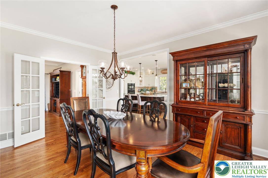 6480 Sweetbriar Lane