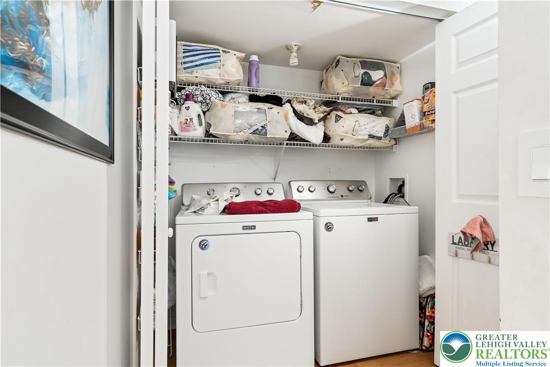 14 Middle Village Way