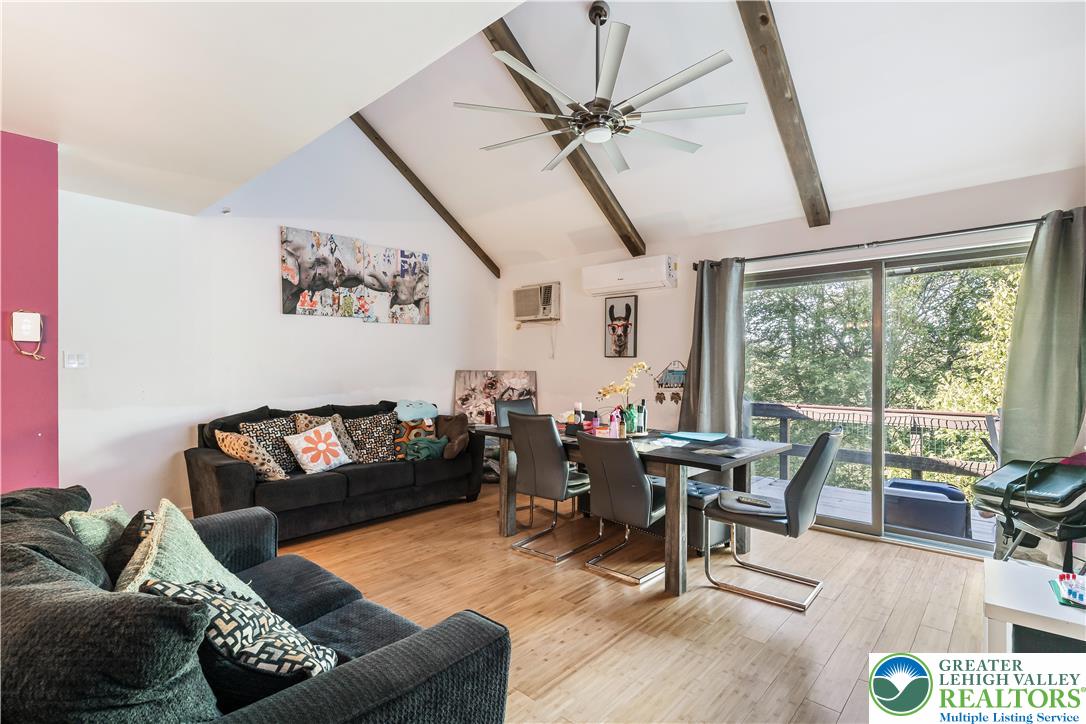 14 Middle Village Way