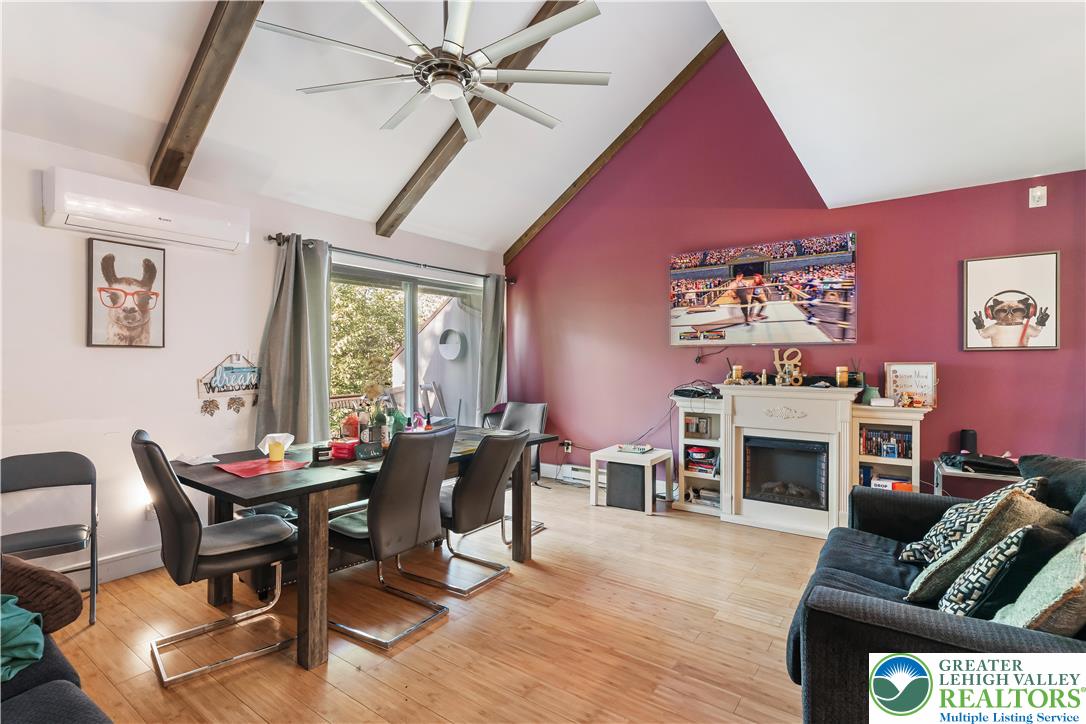 14 Middle Village Way