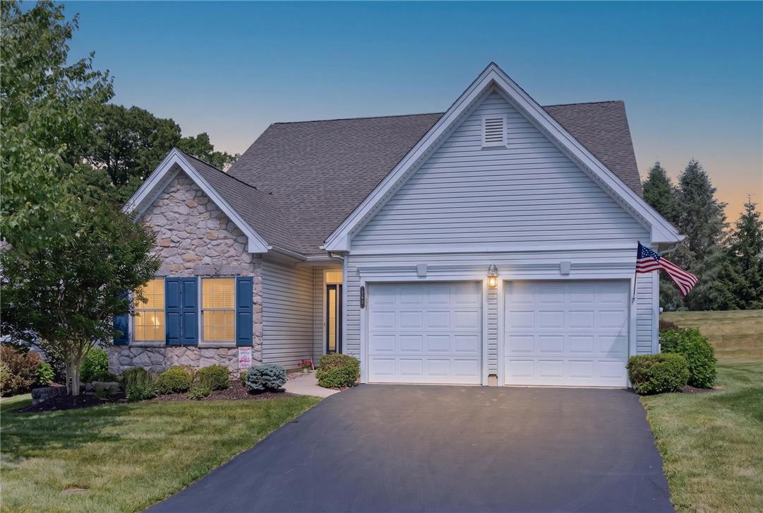 162 Glenmoor Circle North